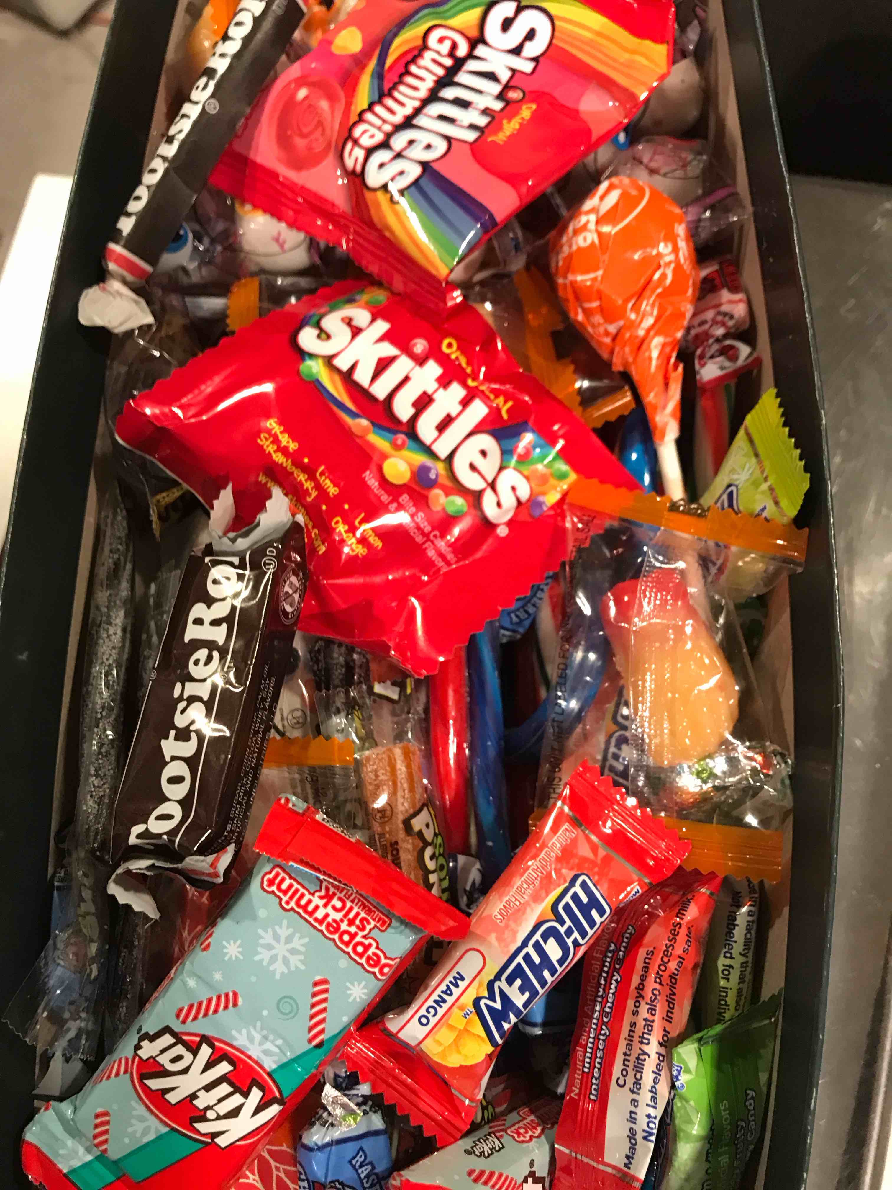 2lbs. Assorted Candy box