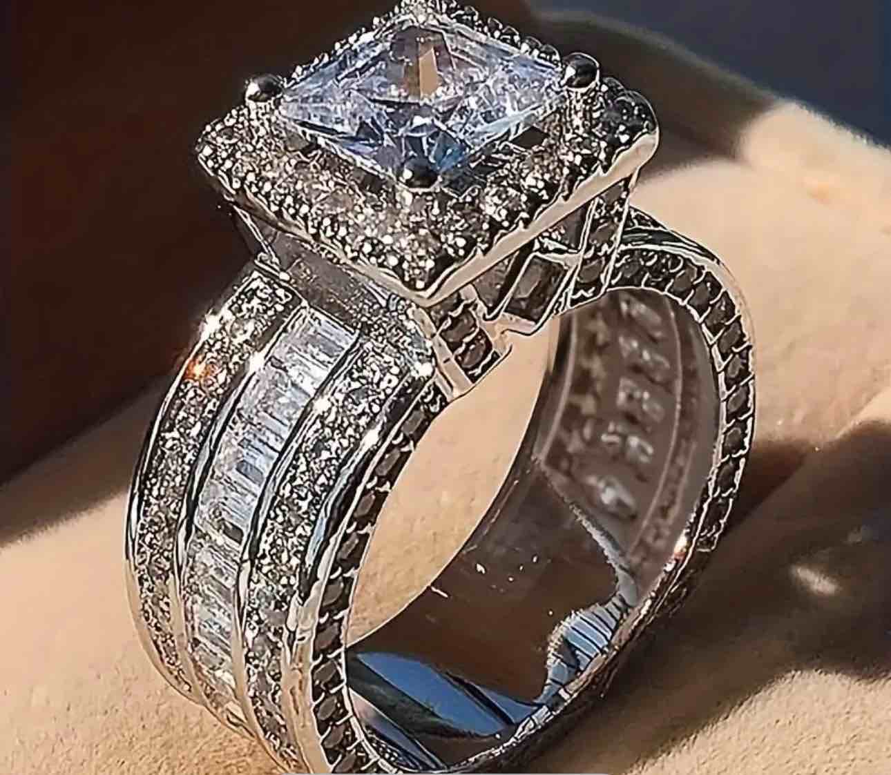 https://s3.amazonaws.com/lotting-images-prod/webster/WBS7900057_1754913759461.jpeg
