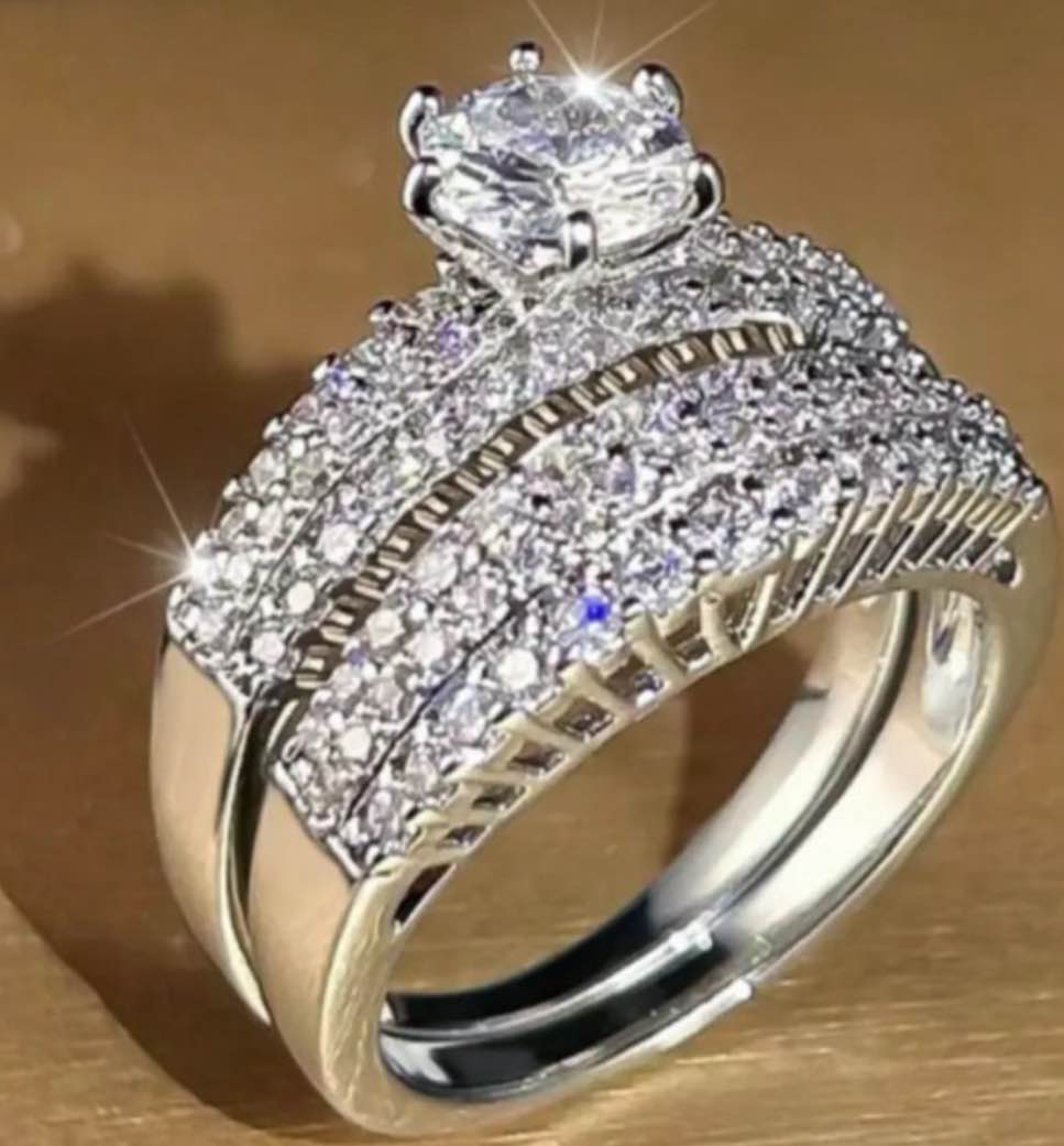 Beautiful 925 Silver Plated Sapphire Ring Sz 8