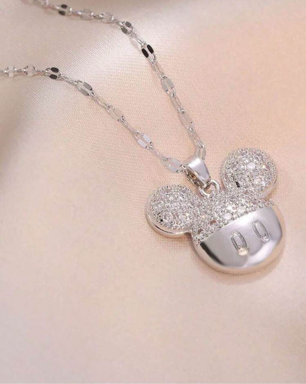 Beautiful Disney Mickey Mouse 925 Silver Necklace 