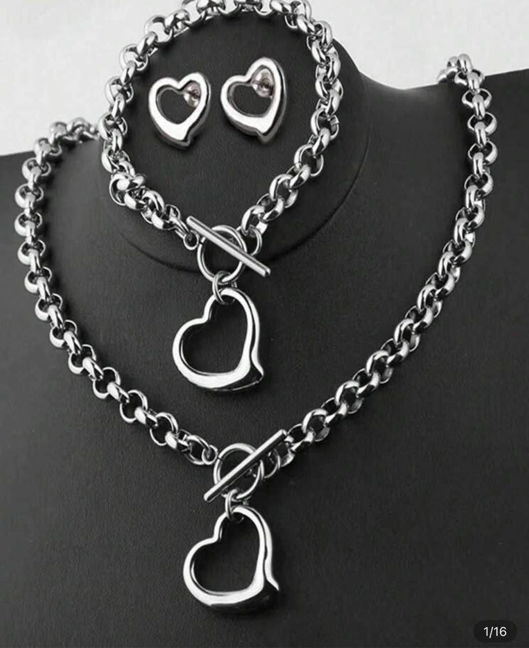 Beautiful 925 Silver Plated Heart Set