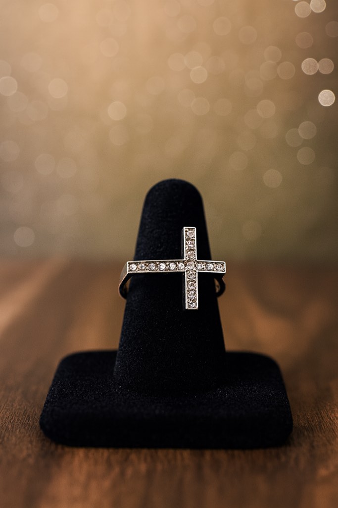 Beautiful 925 silver plated cross ring size 10 