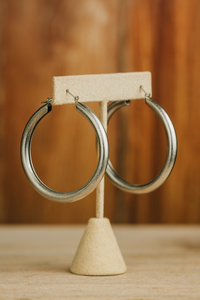 Gorgeous 925 silver plated large hoop earrings 