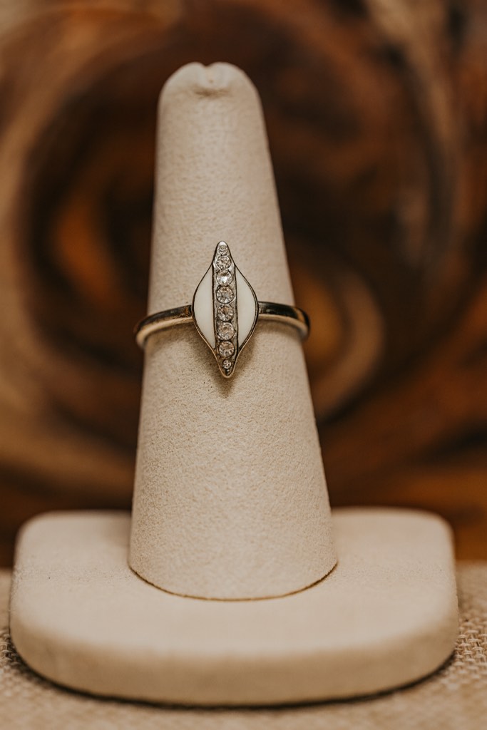 Beautiful 925 silver plated ring size 8