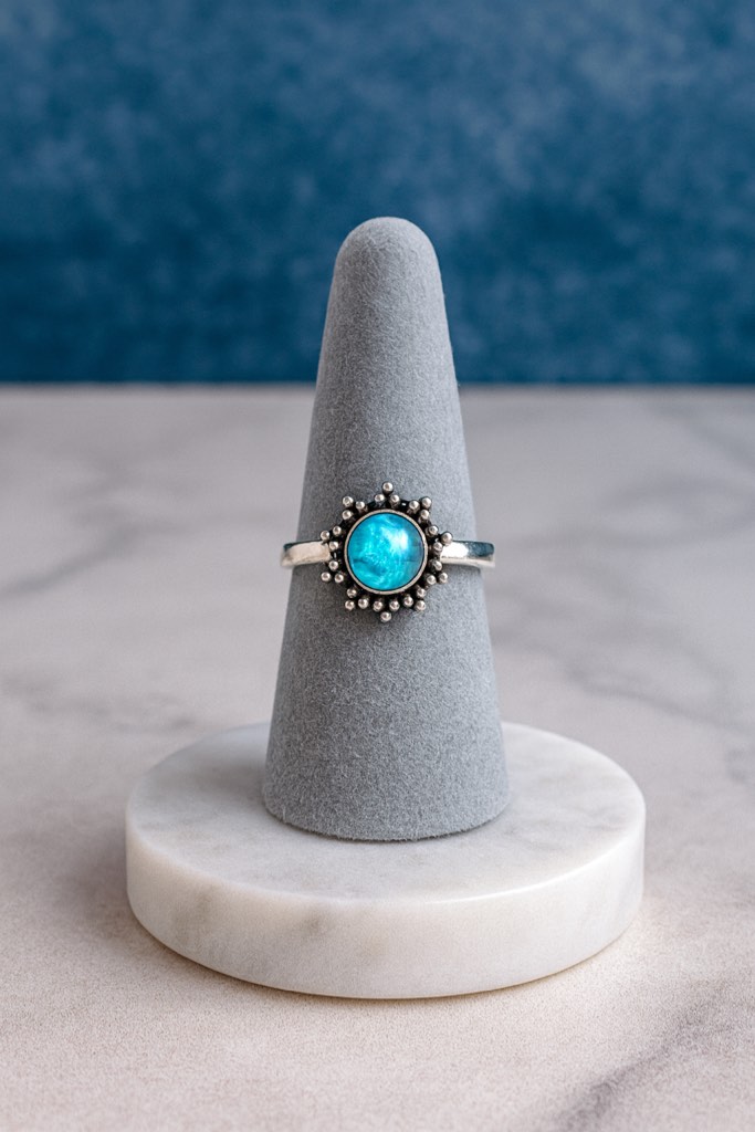 Elegant 925 silver plated sapphire ring size 9