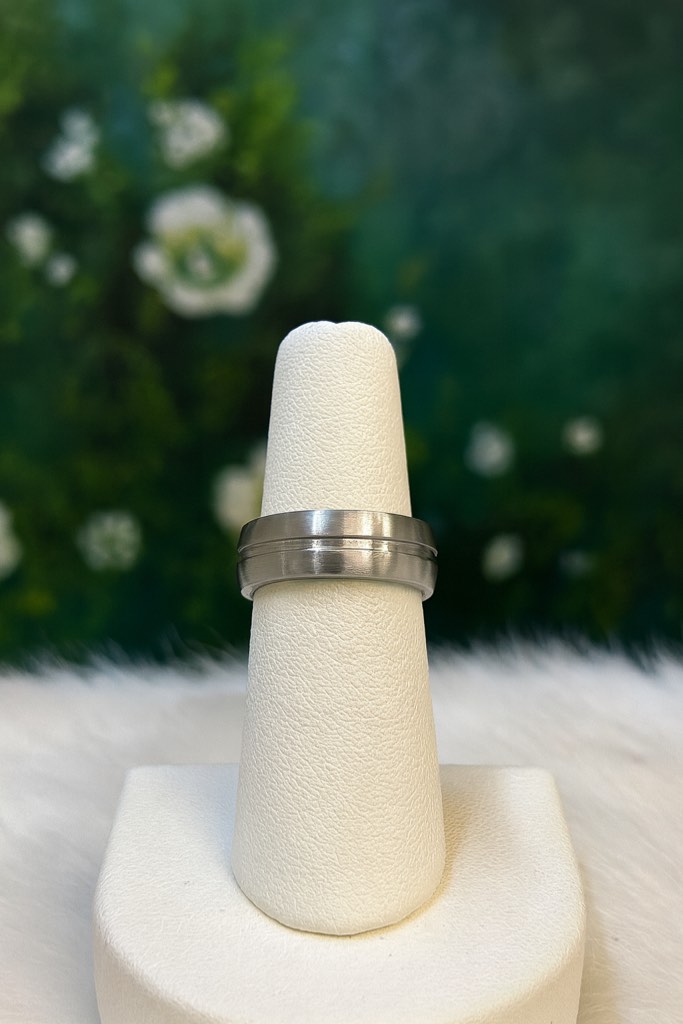 Men’s 925 silver plated ring size 12 