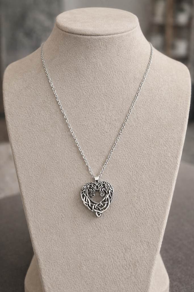 Condition photo showing New/Like New for Elegant 925 silver plated heart pendant necklace 
