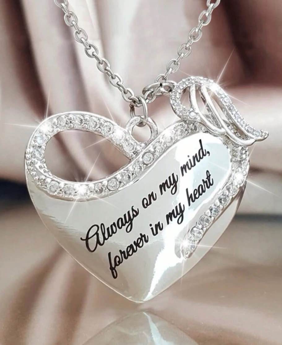 1pc Rhinestone Embellished Angel Wings English Slogan & Heart Charm Pendant Necklace For Women Valentines,Mom,Mother,Mother's Day,Gift