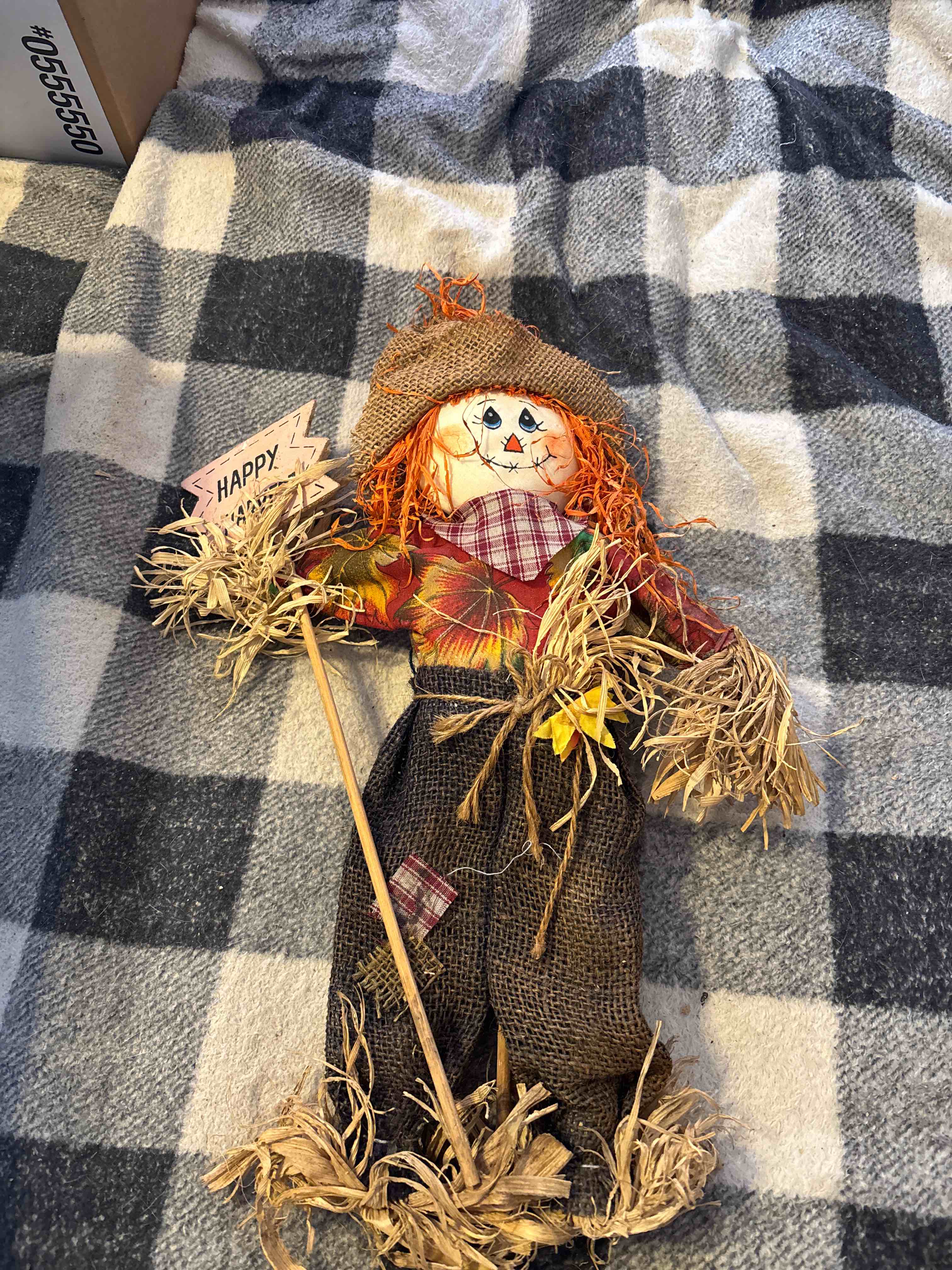 scarecrow fall decoration
