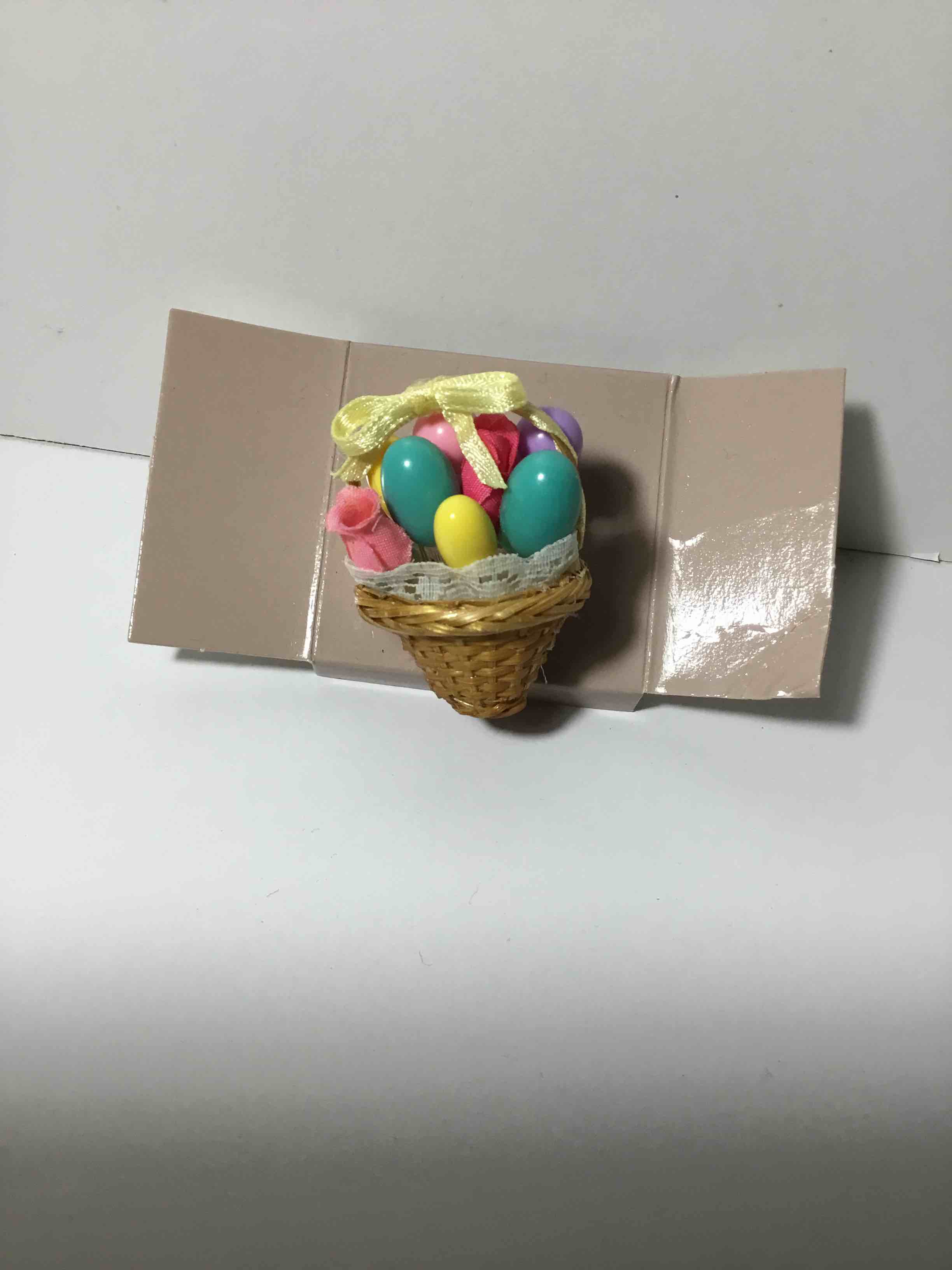 Avon Pin