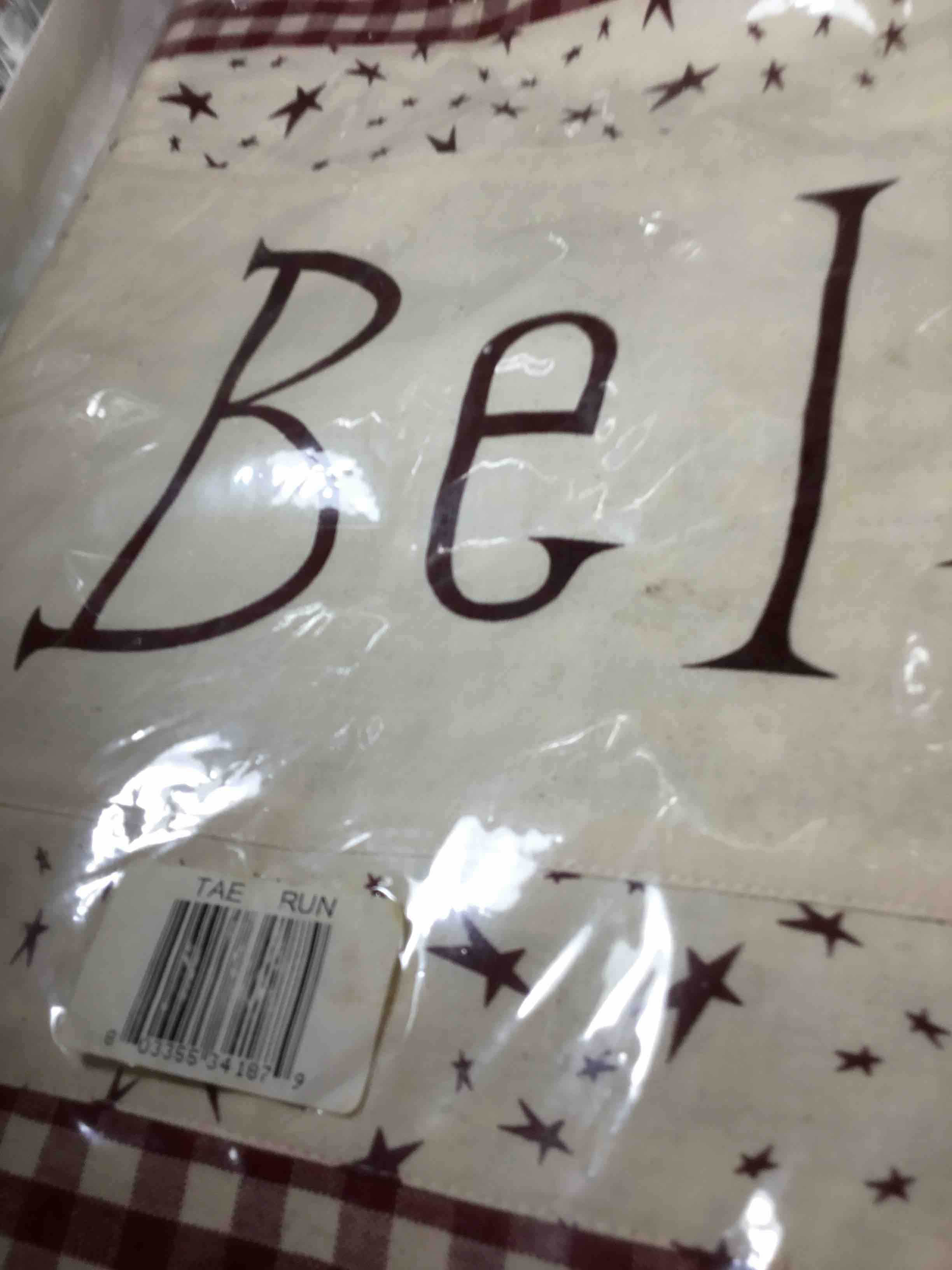 Stars and Berries Border Country Table Runner 