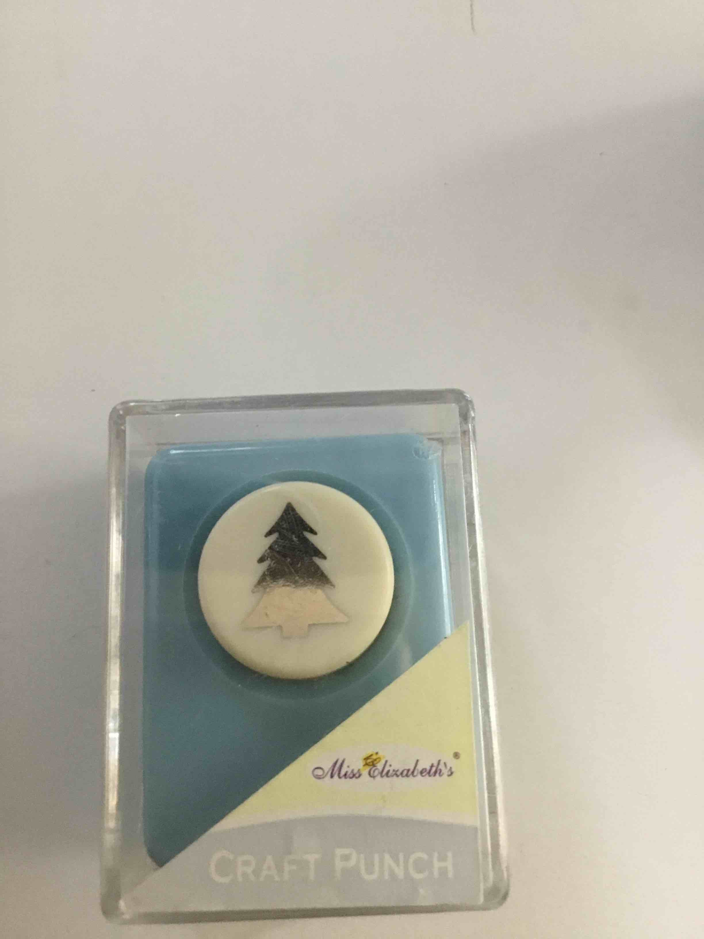 Christmas tree 1/2 In Paper Punch In Box