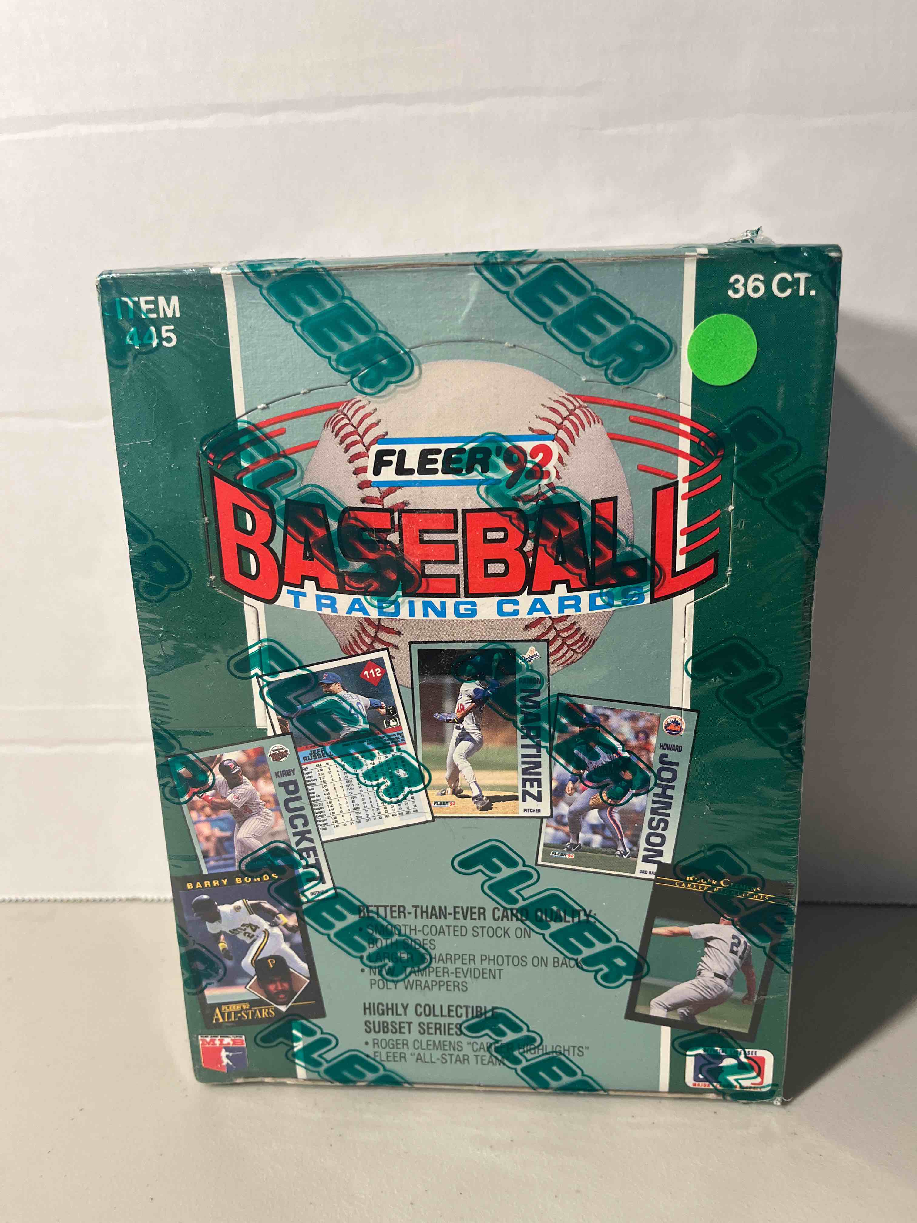 Sealed 1992 Fleer Baseball card box- 36 Packs! Look for Griffey, Bonds, and Roger Clemens Inserts! 