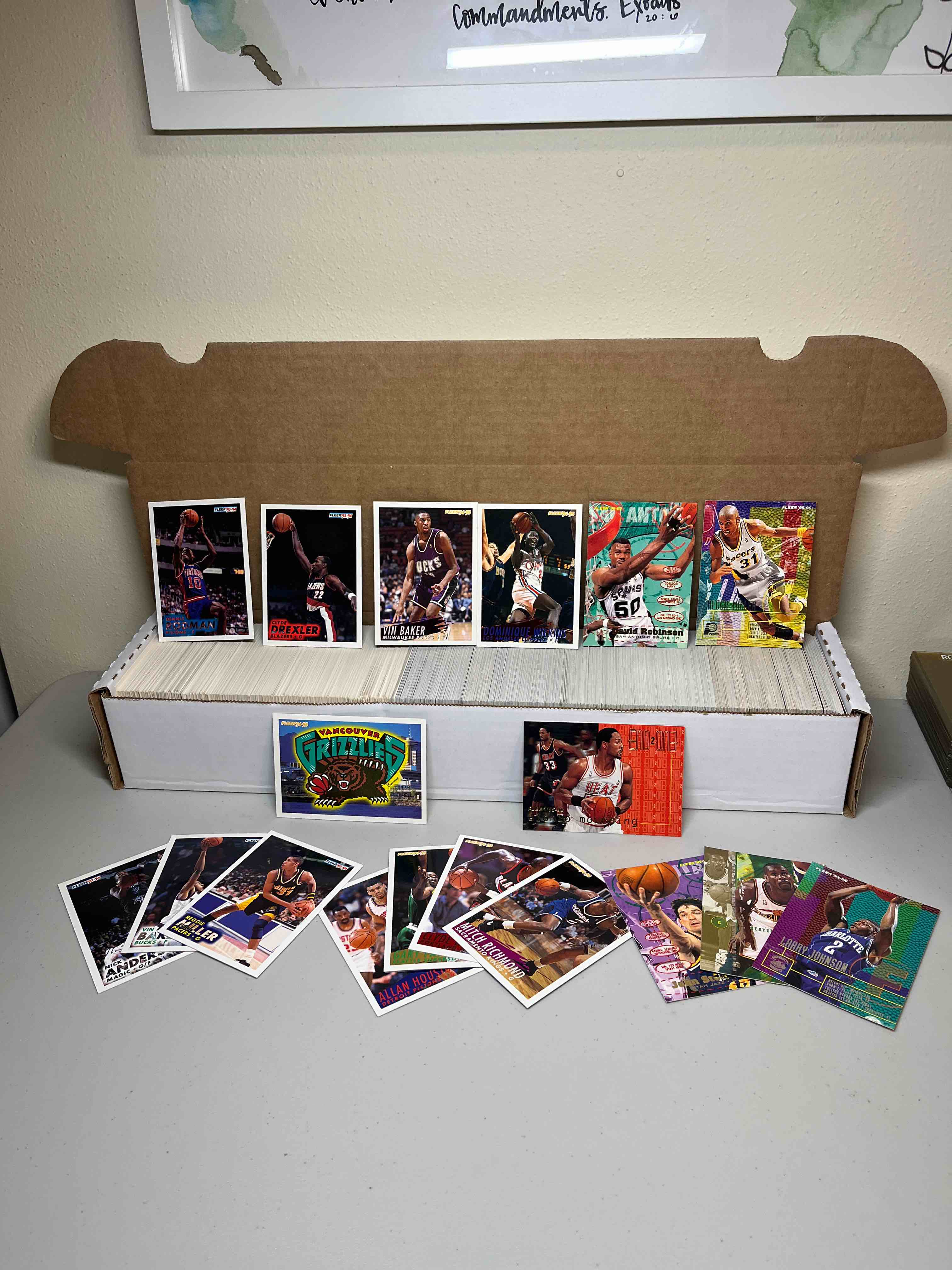 930ct. lot 1993 thru 1996 Fleer Basketball Cards- Excellent Condition! Lots of Stars and HOFs! Almost 1000 Cards!!