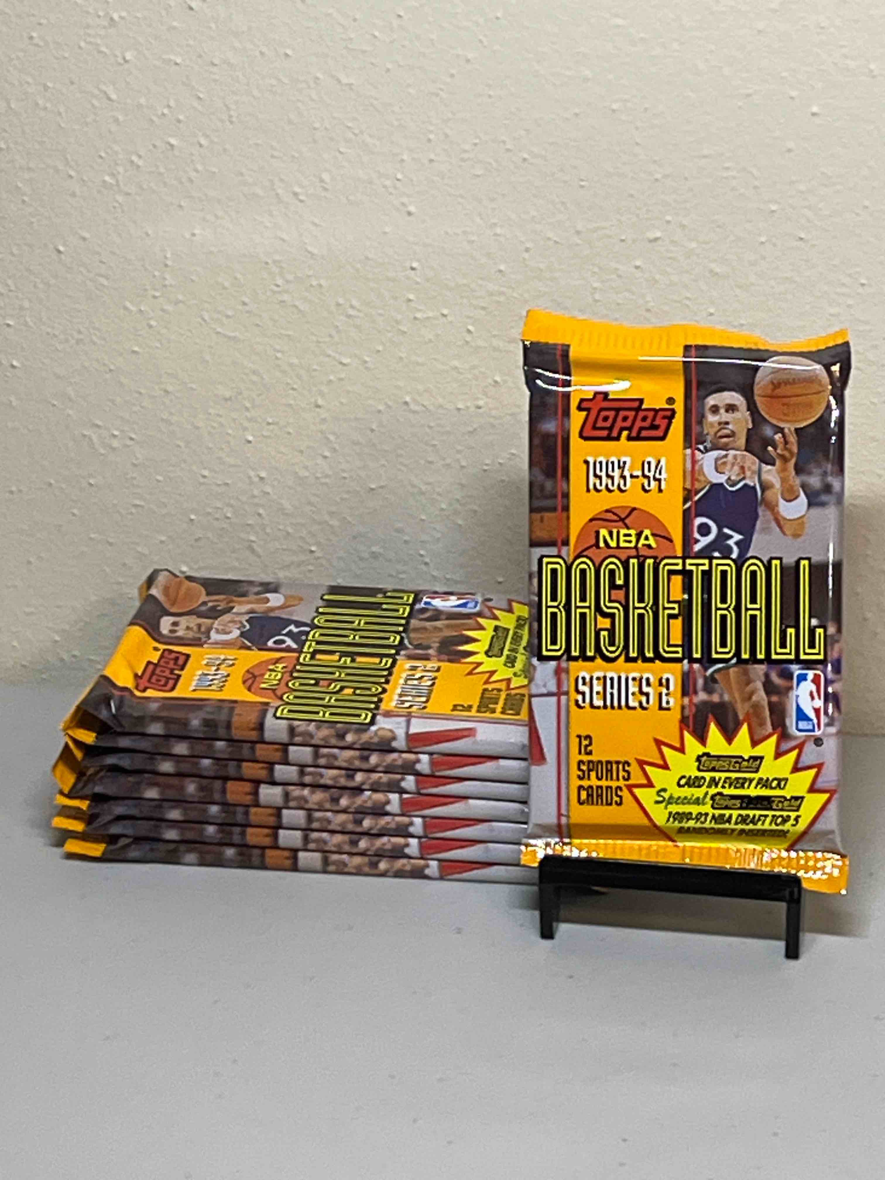 (8) Sealed 1993-94 Topps Basketball Cards- Sealed Packs! Look for Topps Gold and Black Gold! Penny Hardaway and Chris Webber Rookie Cards! Check these out!!