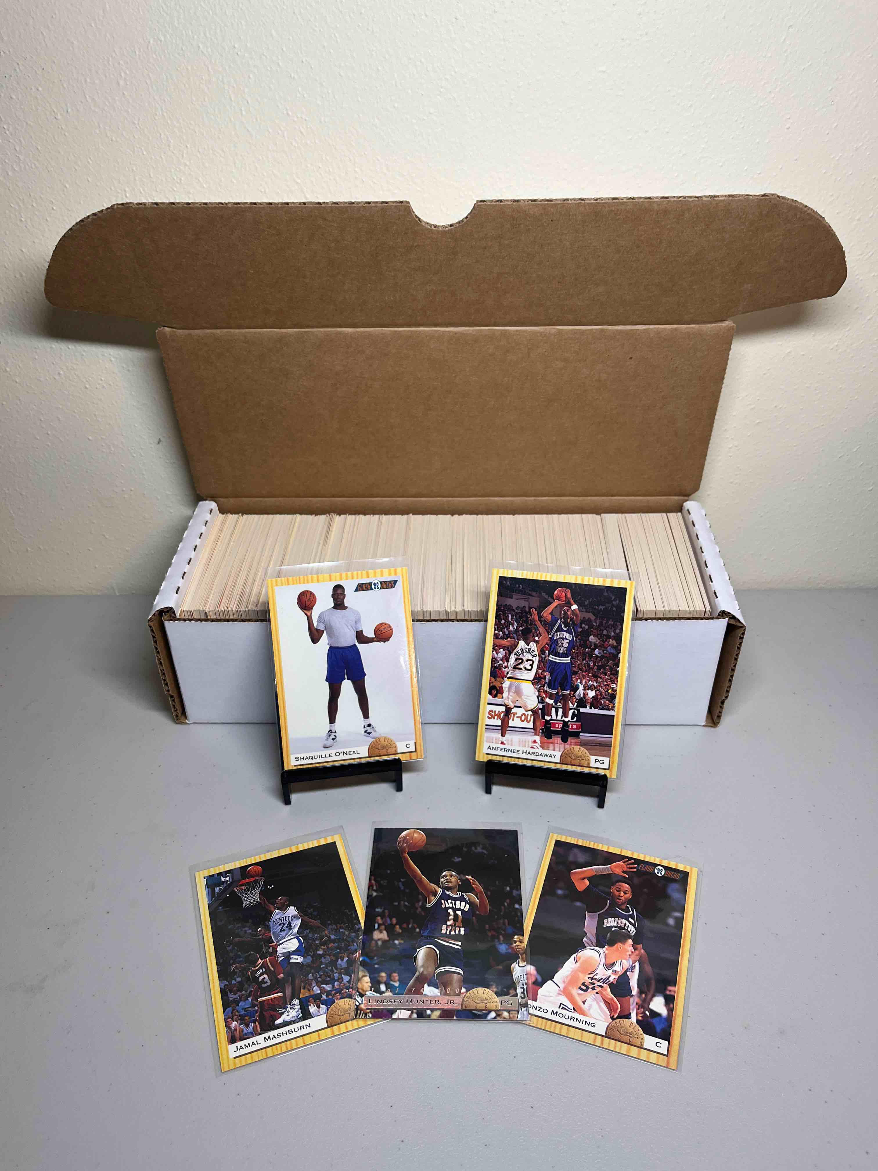 550ct. lot 1993 Classic Draft Picks Basketball Cards- Shaquille O’Neal Flash Backs, Anfernee Hardaway Rookie. Mint Condition!