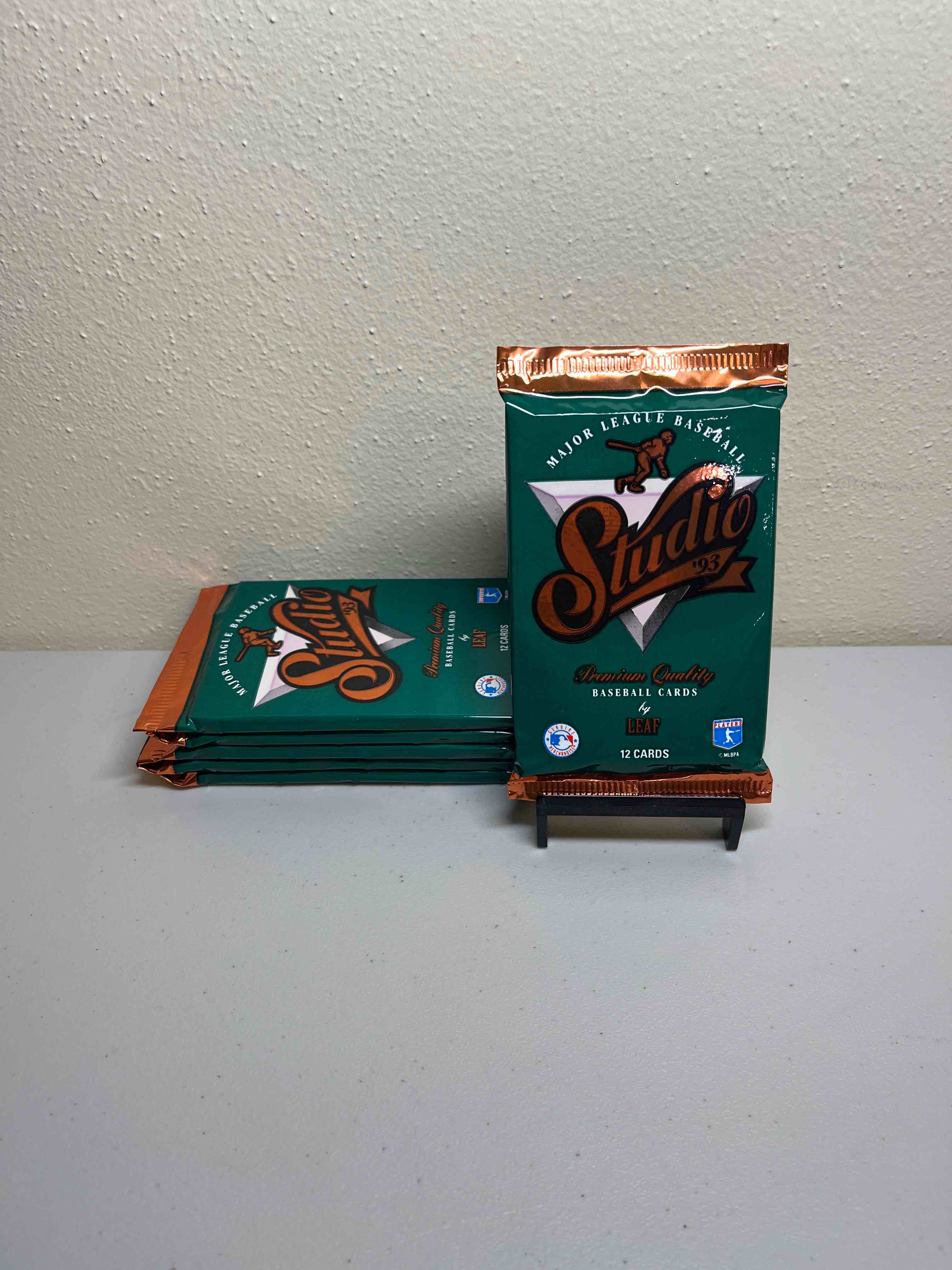(6) Sealed 1993 Leaf Studio Baseball Card Packs- Sealed Packs! Loaded with Stars and HOFs! Look for Ken Griffey Jr. and Barry Bonds and more!!