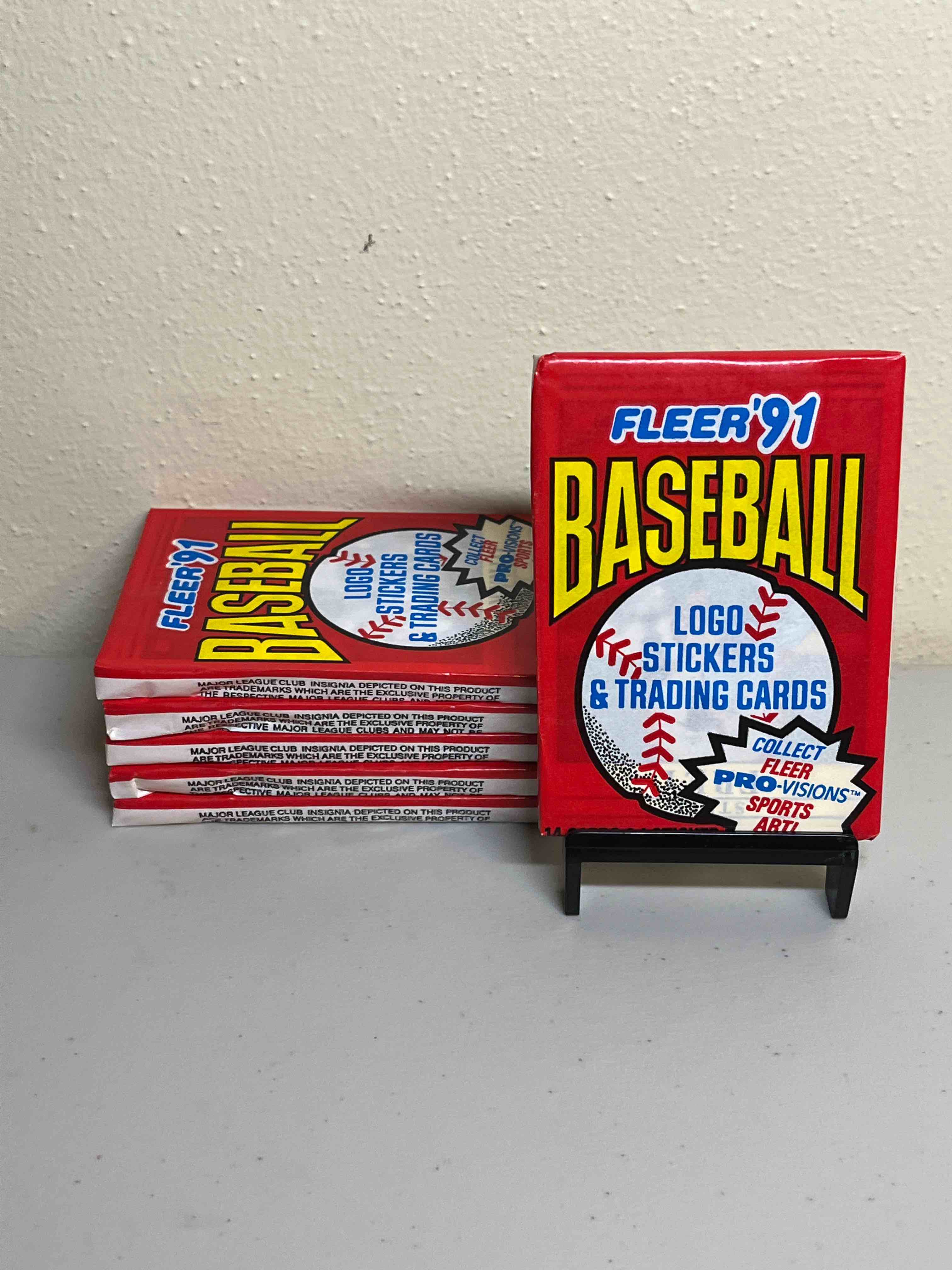 (6) Sealed 1991 Fleer Baseball Cards- Sealed Packs! Look for Rare Fleer Pro-Visions Art Cards of your favorite players! Ken Griffey Jr., Mark McGwire, Jose Canseco!!