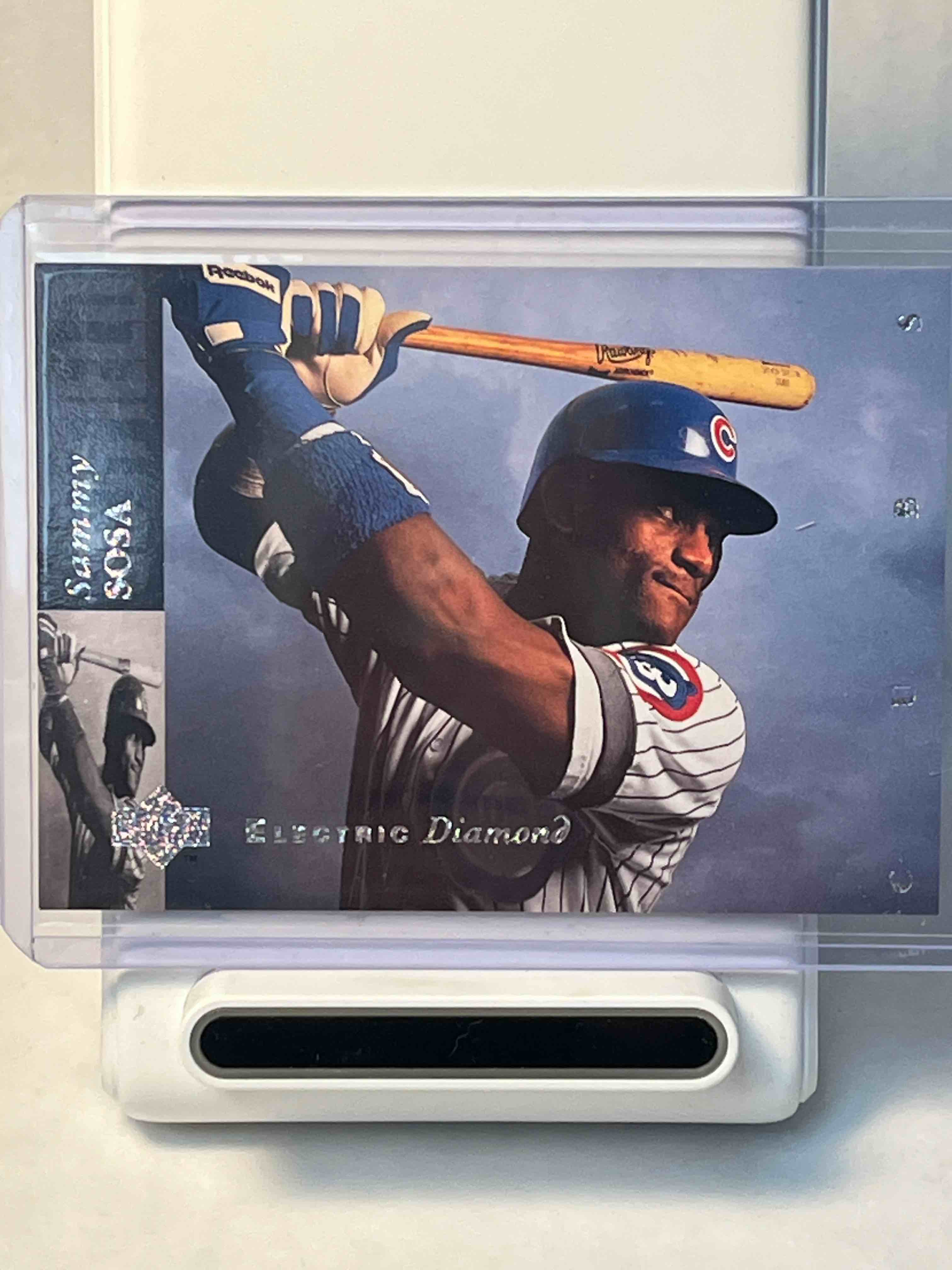 1994 Upper Deck Baseball Sammy Sosa Electric Diamond #510- MLB Chicago Cubs- Toploaded. One of the best parallel sets form the 90’s featuring Slammin Sammy!