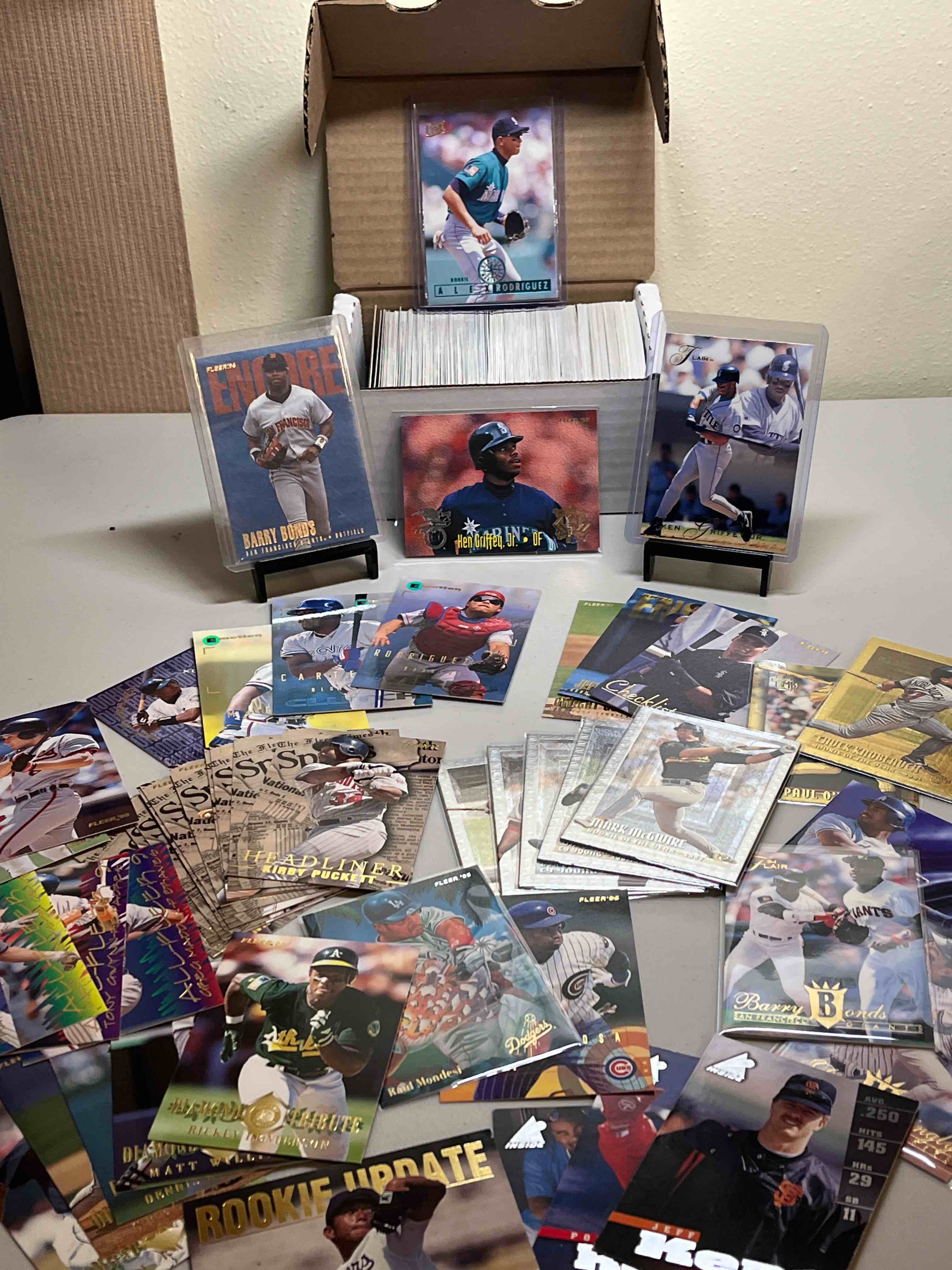 Mixed Lot of 1990’s Baseball Cards- Loaded with 90’s Fleer, Flair & Topps Inserts, Silver & Gold Parallels!! Super Cool Emotion Cards! Multiple Ken Griffey, Barry Bonds, Frank Thomas, Mark McGwire, and More!!!