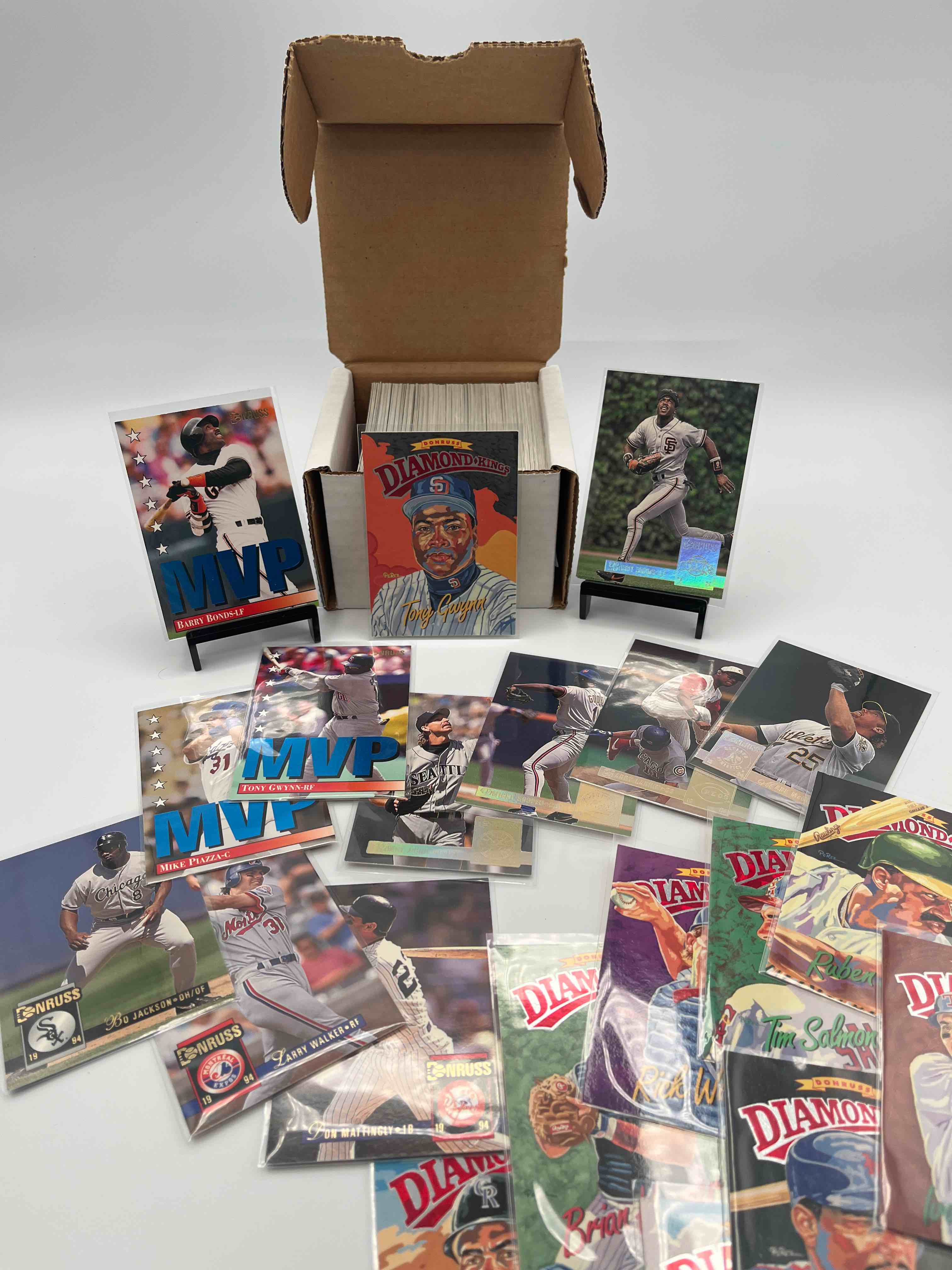 Incredible 200 ct. lot of 1994 Donruss MLB Baseball Cards! Diamond Kings Foil Inserts! Special Edition Holo Parallels!! Barry Bonds, Mark McGwire, Tony Gwynn, Bo Jackson & More!!