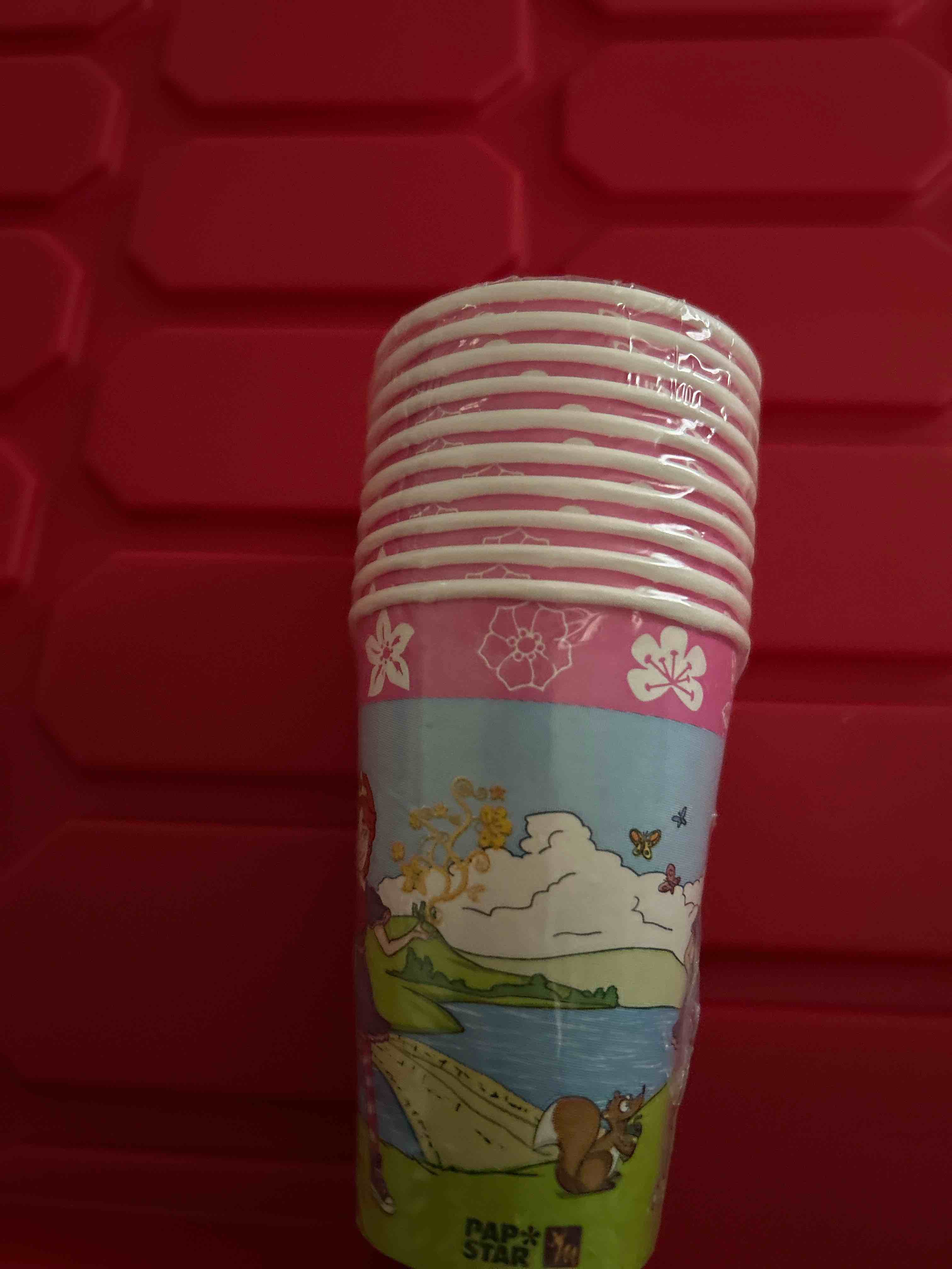 Condition photo showing New/Like New for princess Party cups set of 10