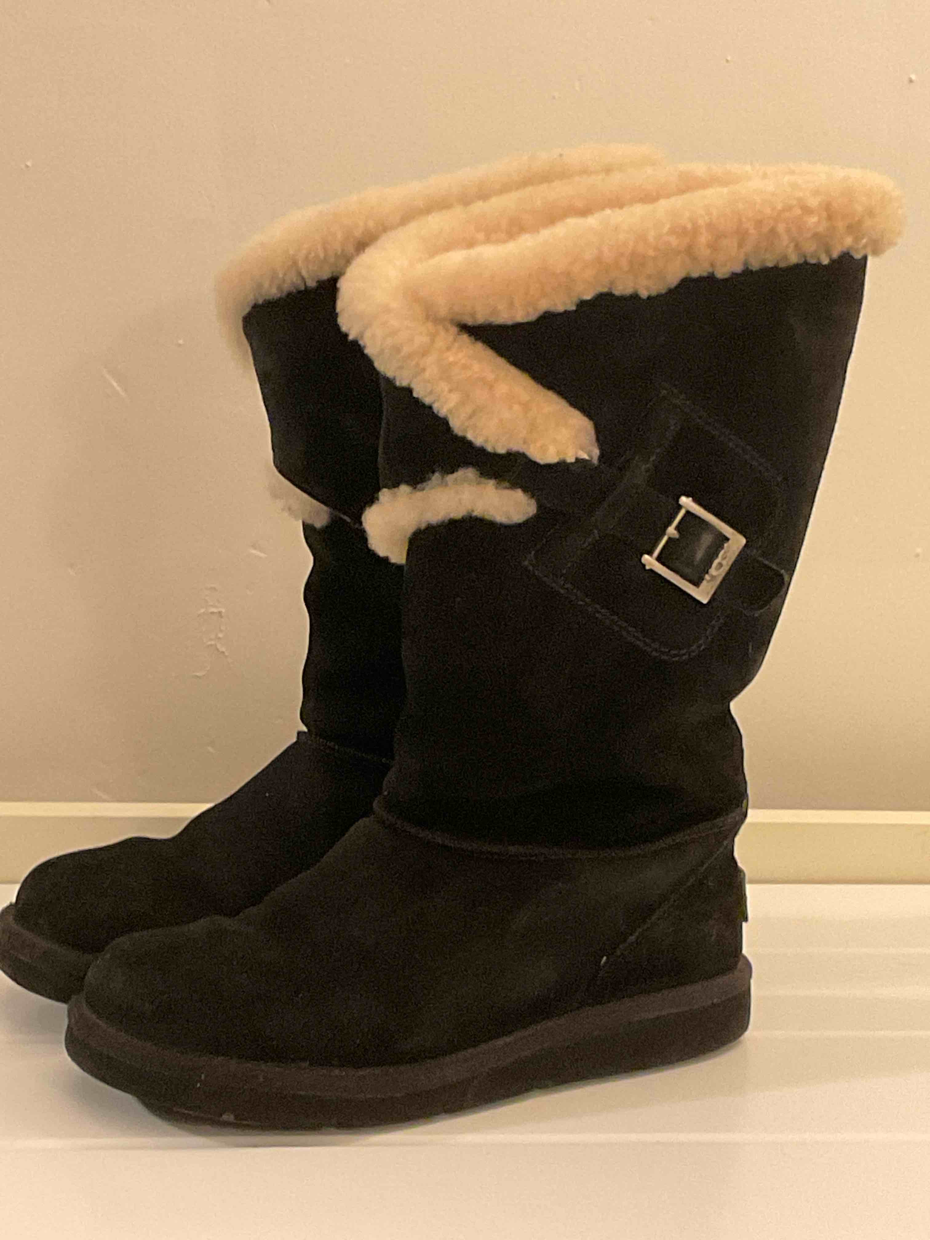 UGG Australia 5358 Messenger Black Suede Shearling Tall Boots women’s 6