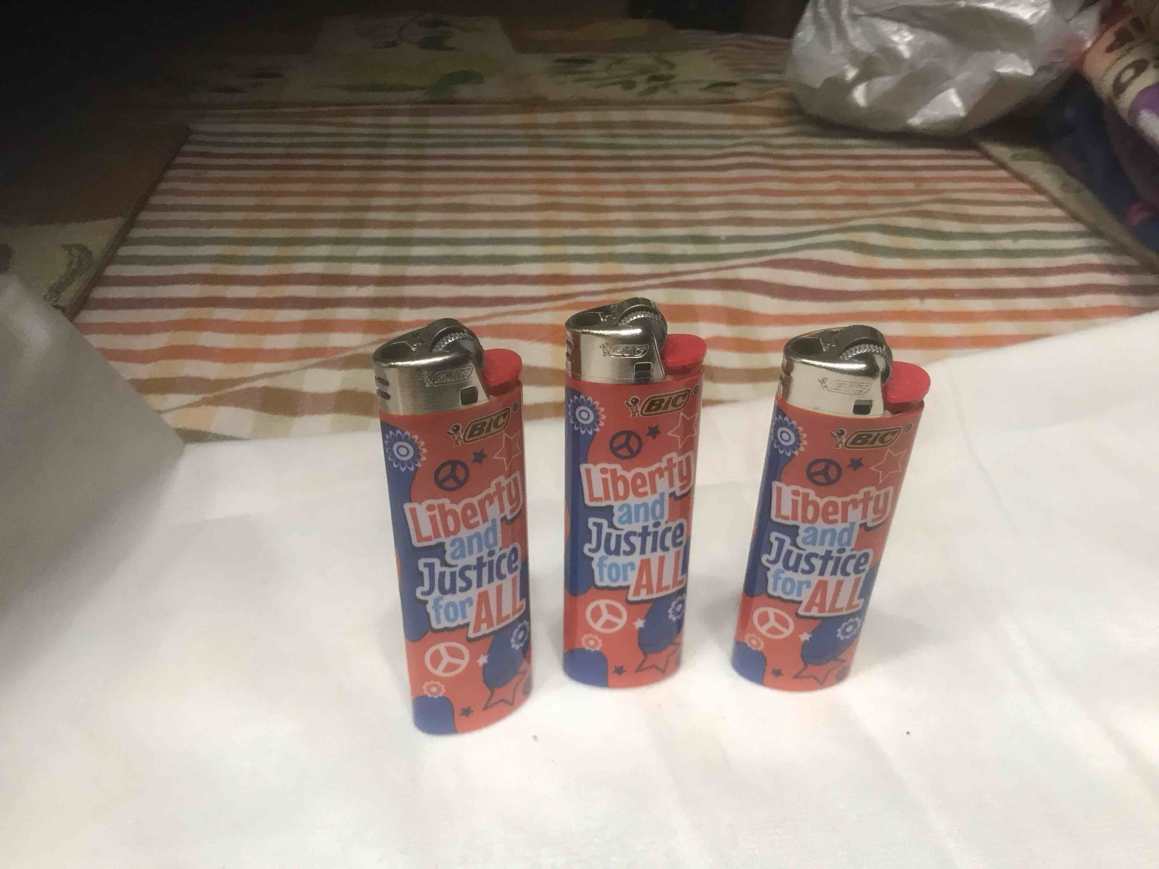 Condition photo showing New/Like New for Bic lighter