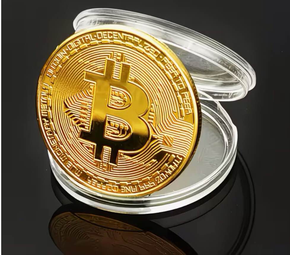 Condition photo showing New/Like New for Replica Coin Exquisite Bitcoin Collectible Coin - Virtual Coin, Ideal for BTC Holders and Craft Enthusiasts, Boxed Gift Edition, Highly Commemorative, Replica Product