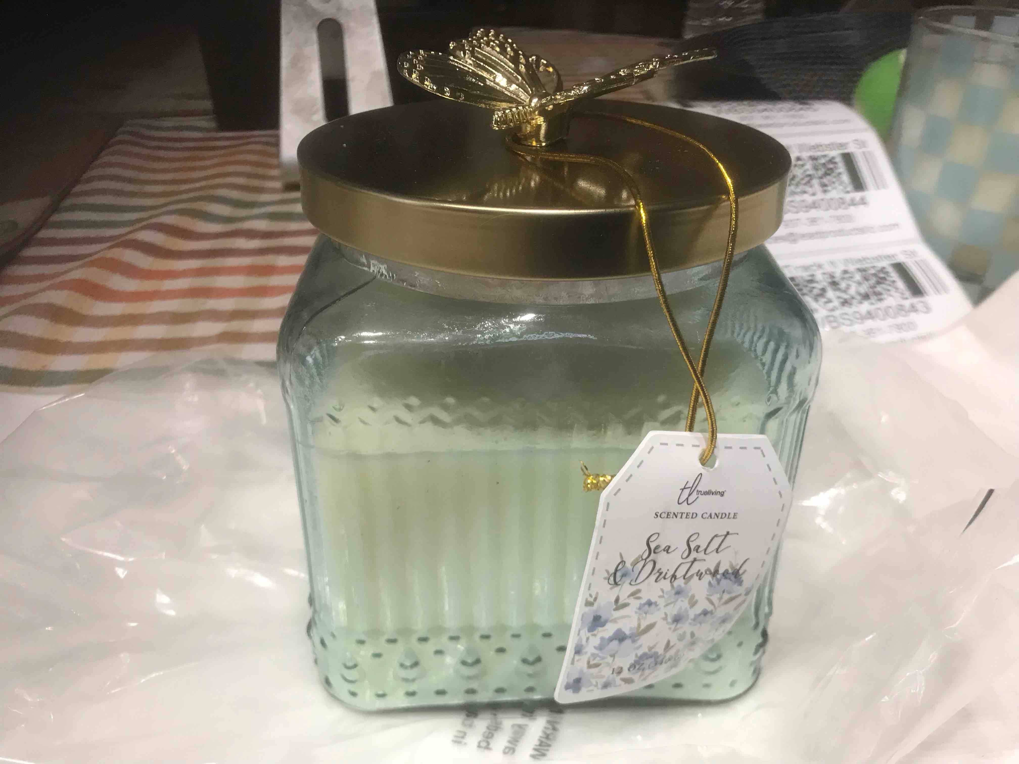 Condition photo showing New/Like New for Sea salt and driftwood candle 12 hours