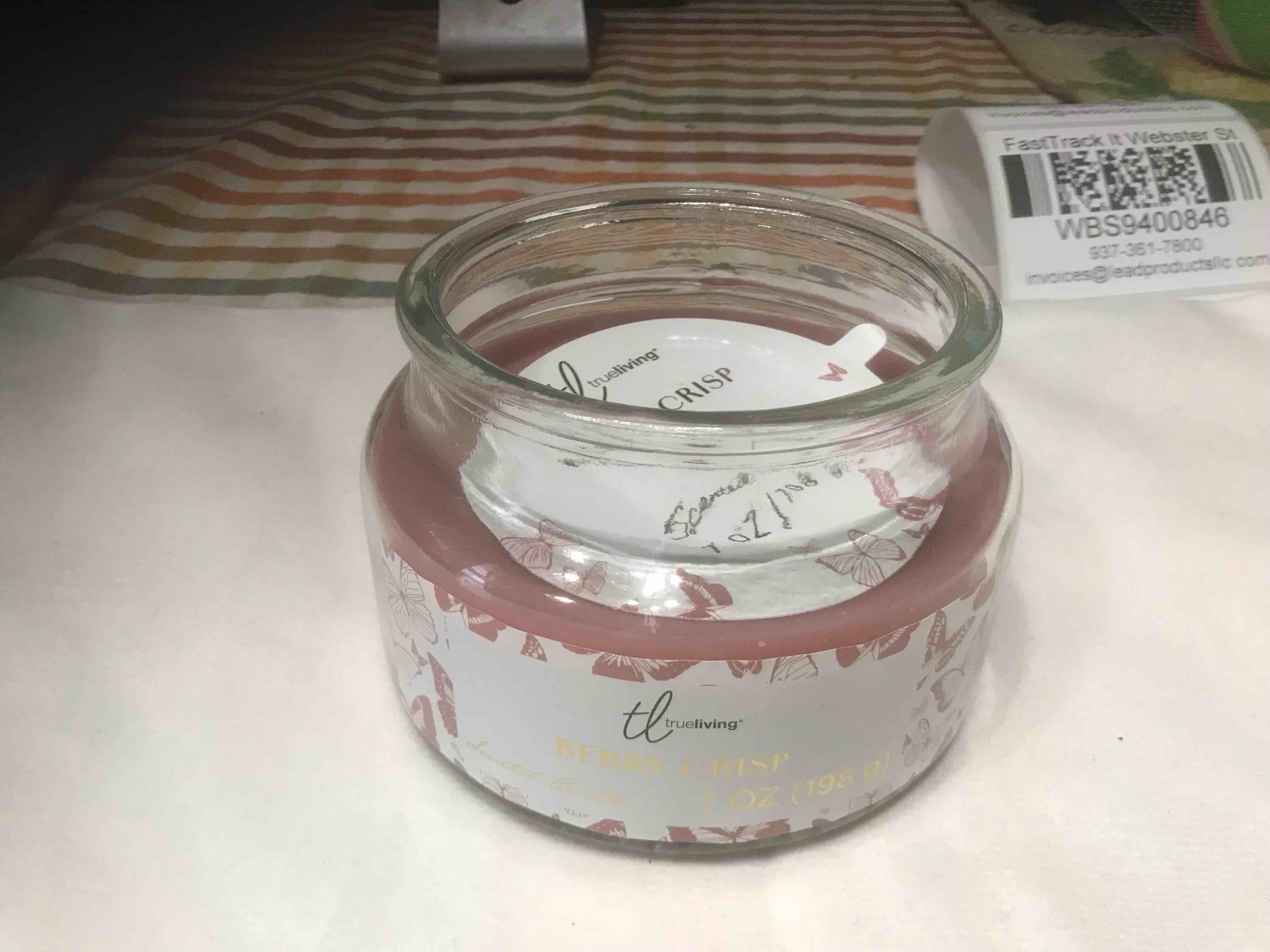 Condition photo showing New/Like New for Berry Crisp 7 ounce candle