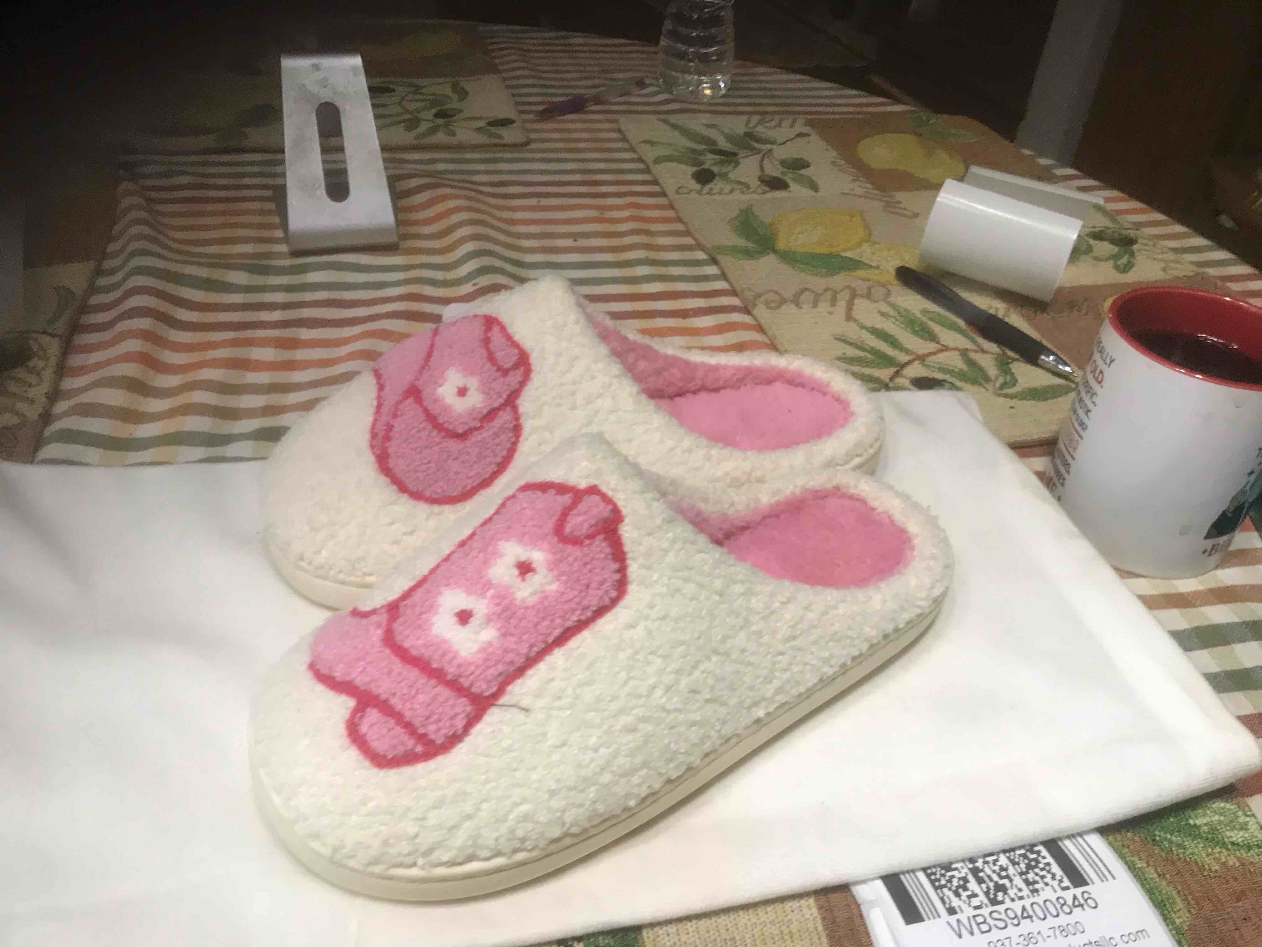 Condition photo showing New/Like New for women’s house slippers size 5/6 