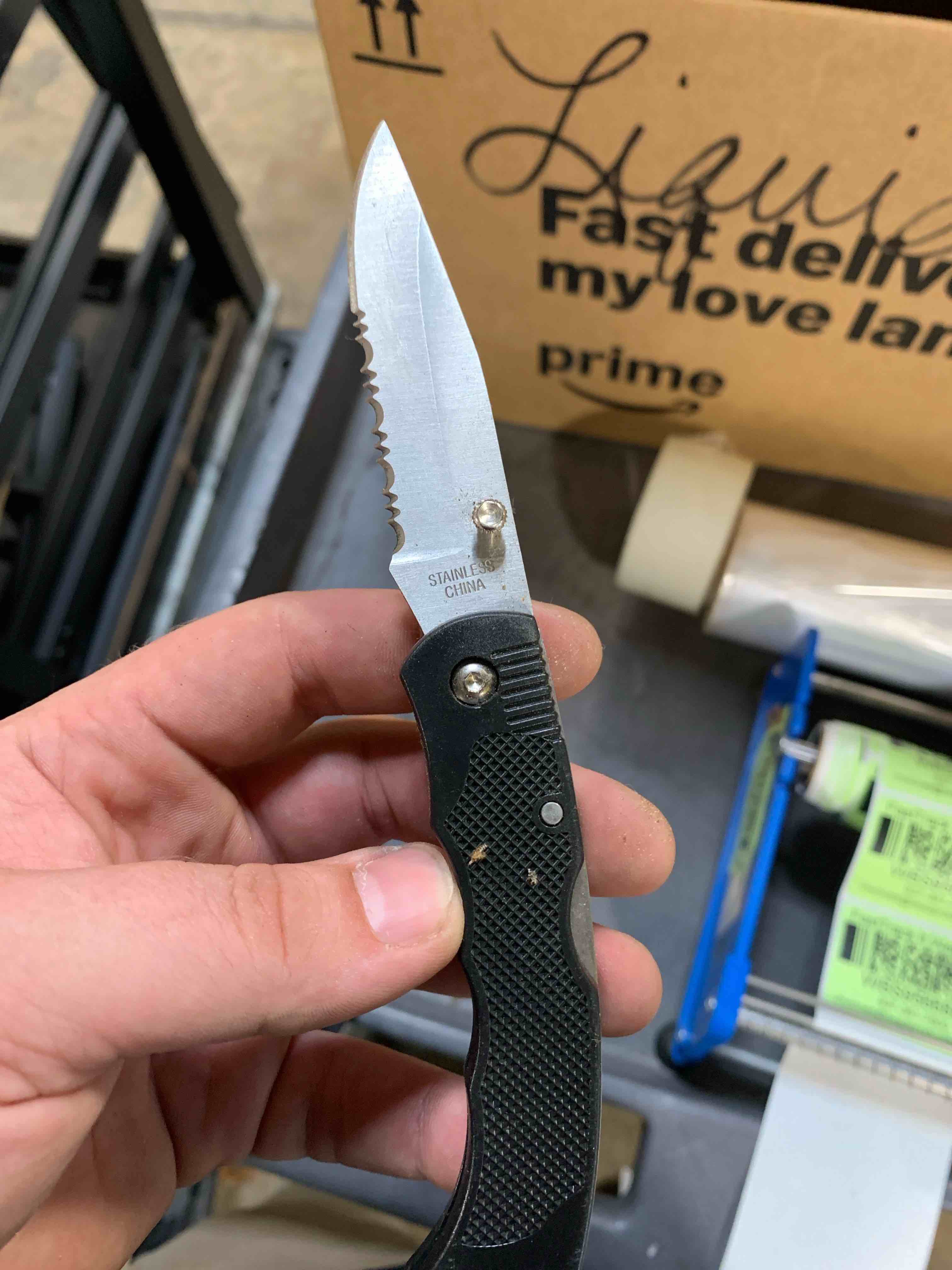 Knife 