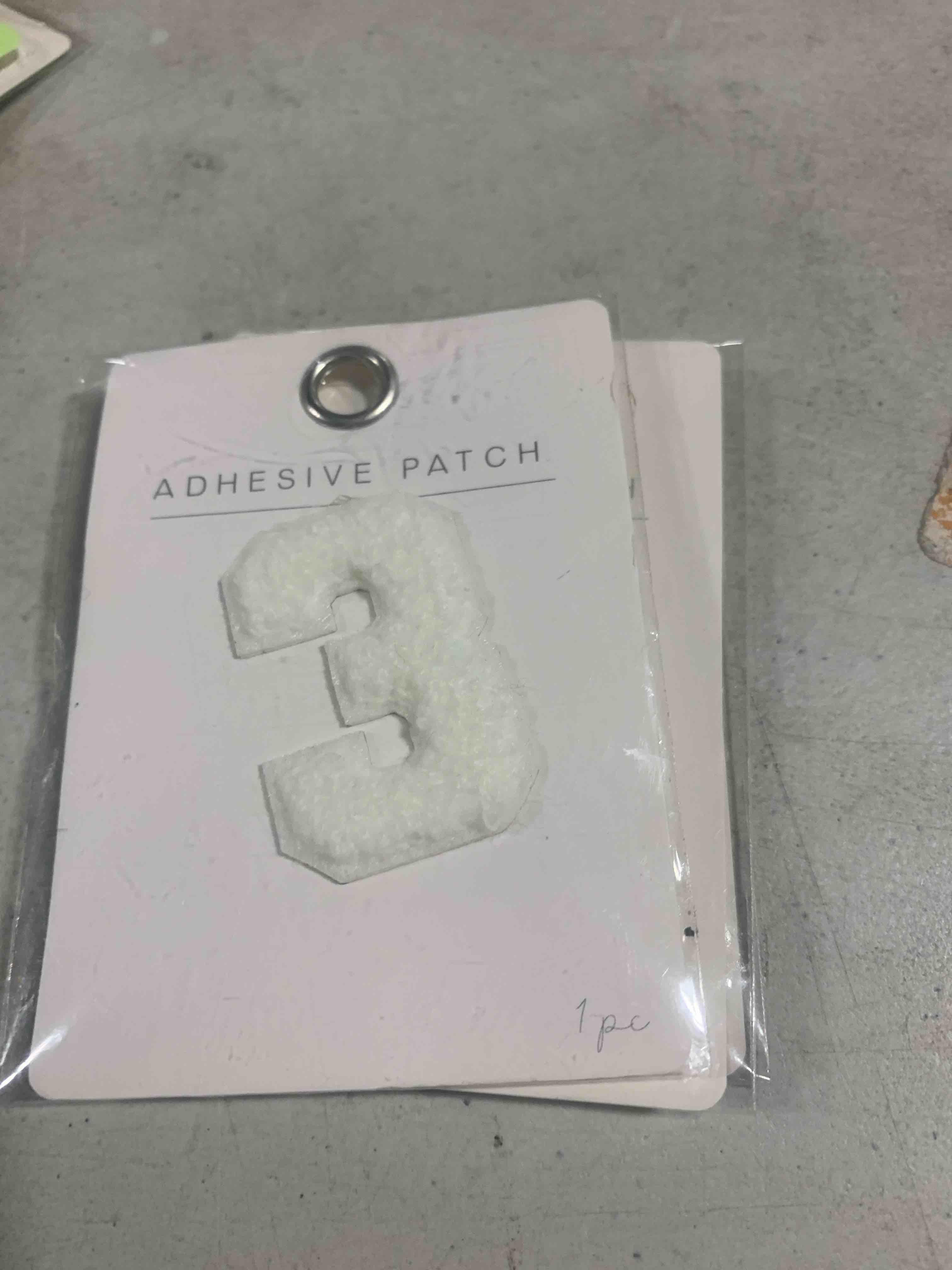 Condition photo showing New/Like New for 3 adhesive patch 