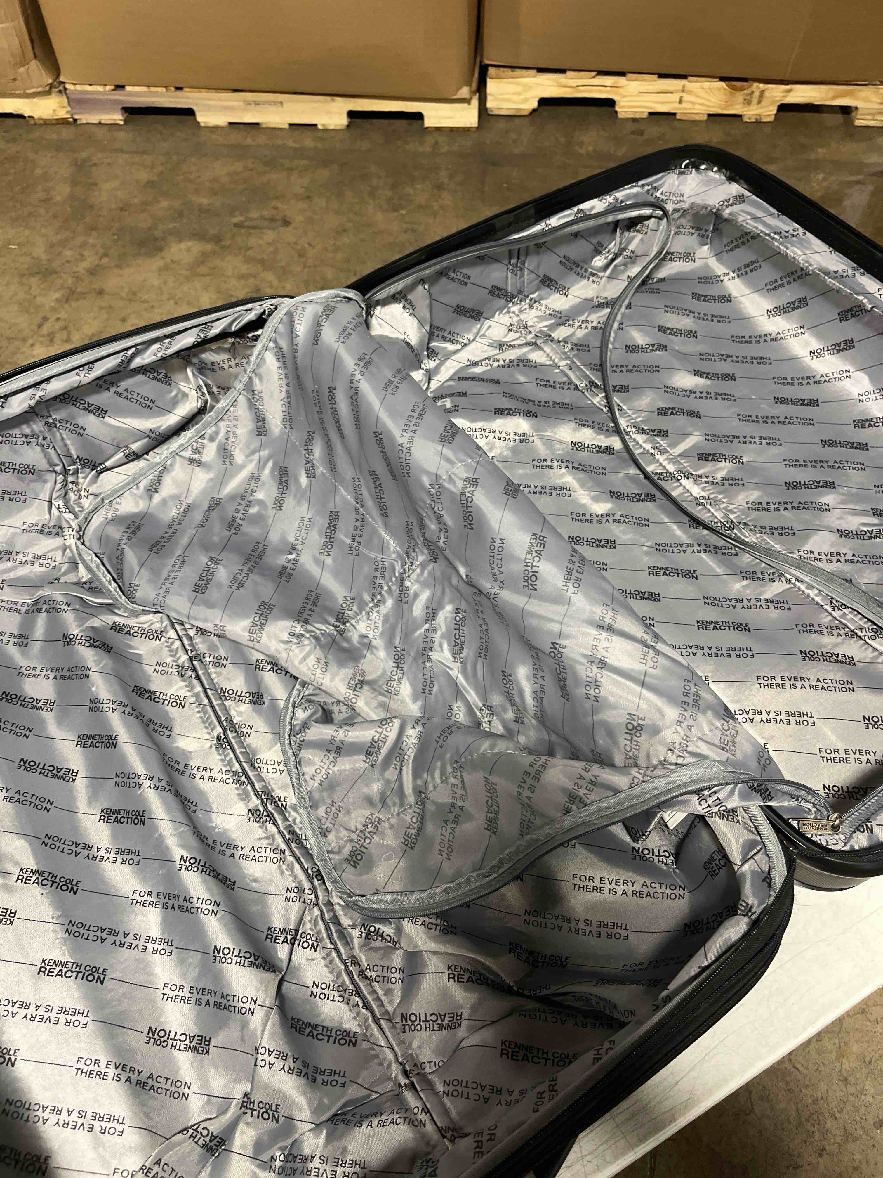 suit case