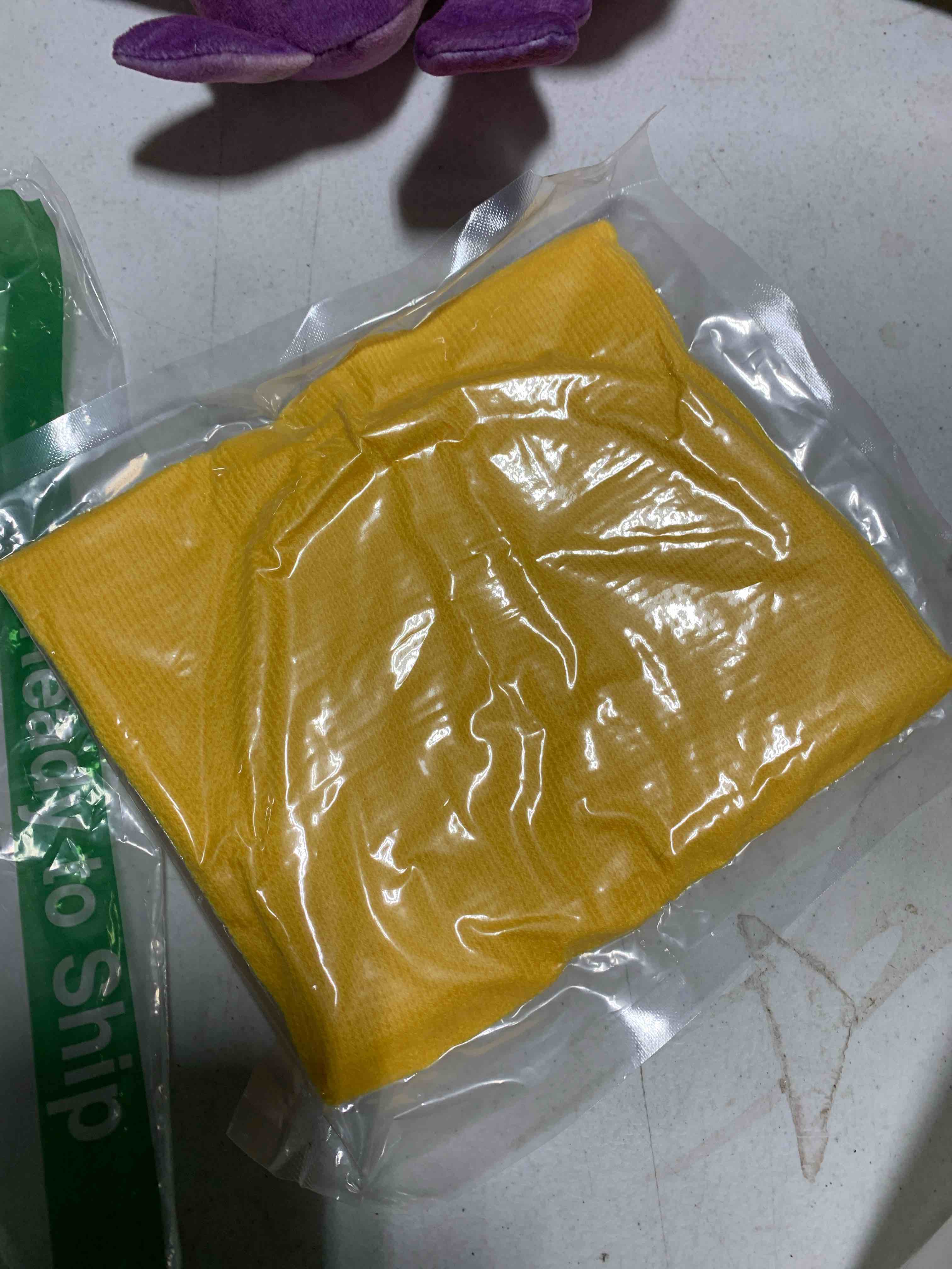 Condition photo showing New/Like New for Yellow microfiber rag