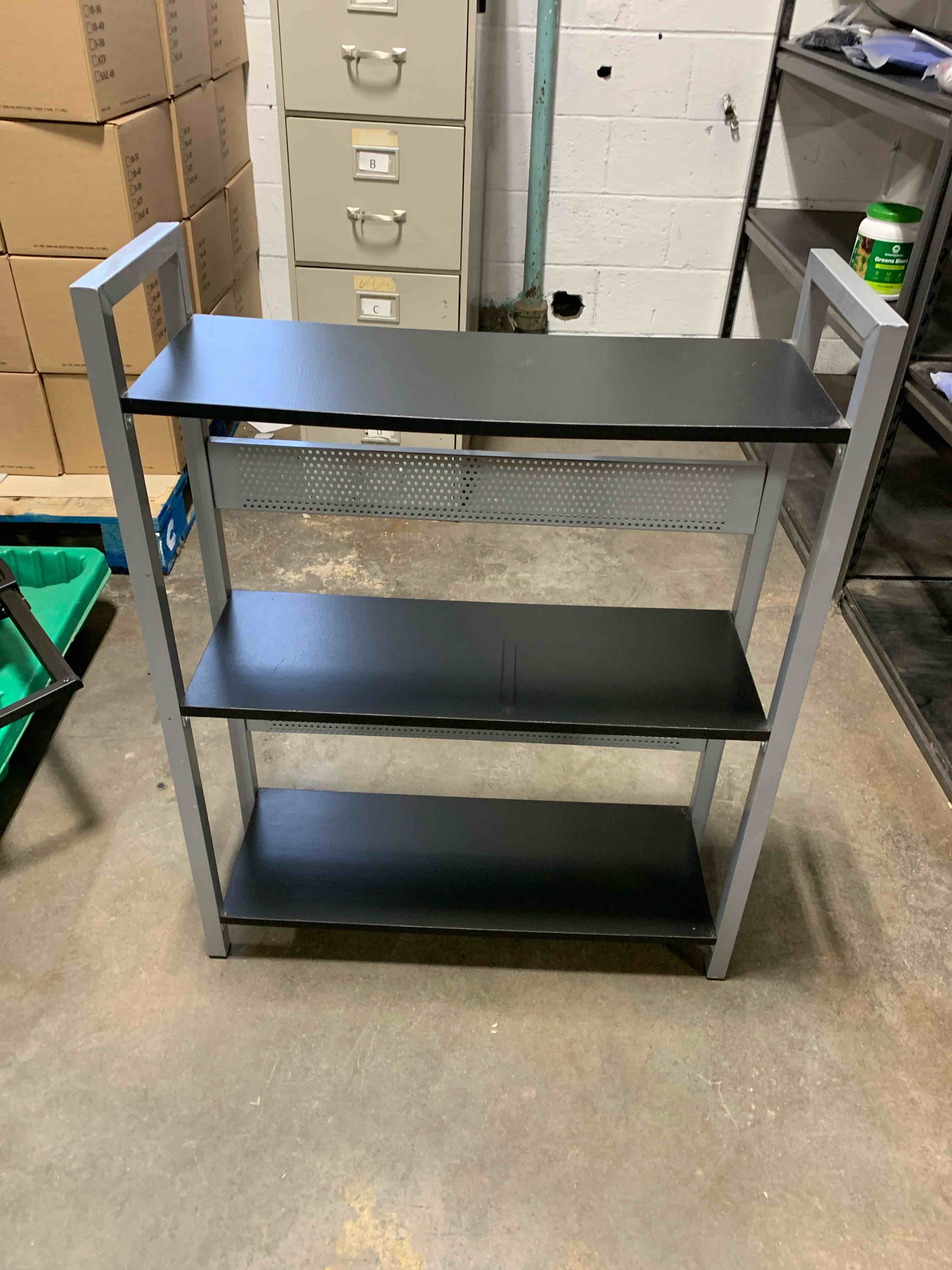 Condition photo showing Good Condition for 3 Tier Shelf 