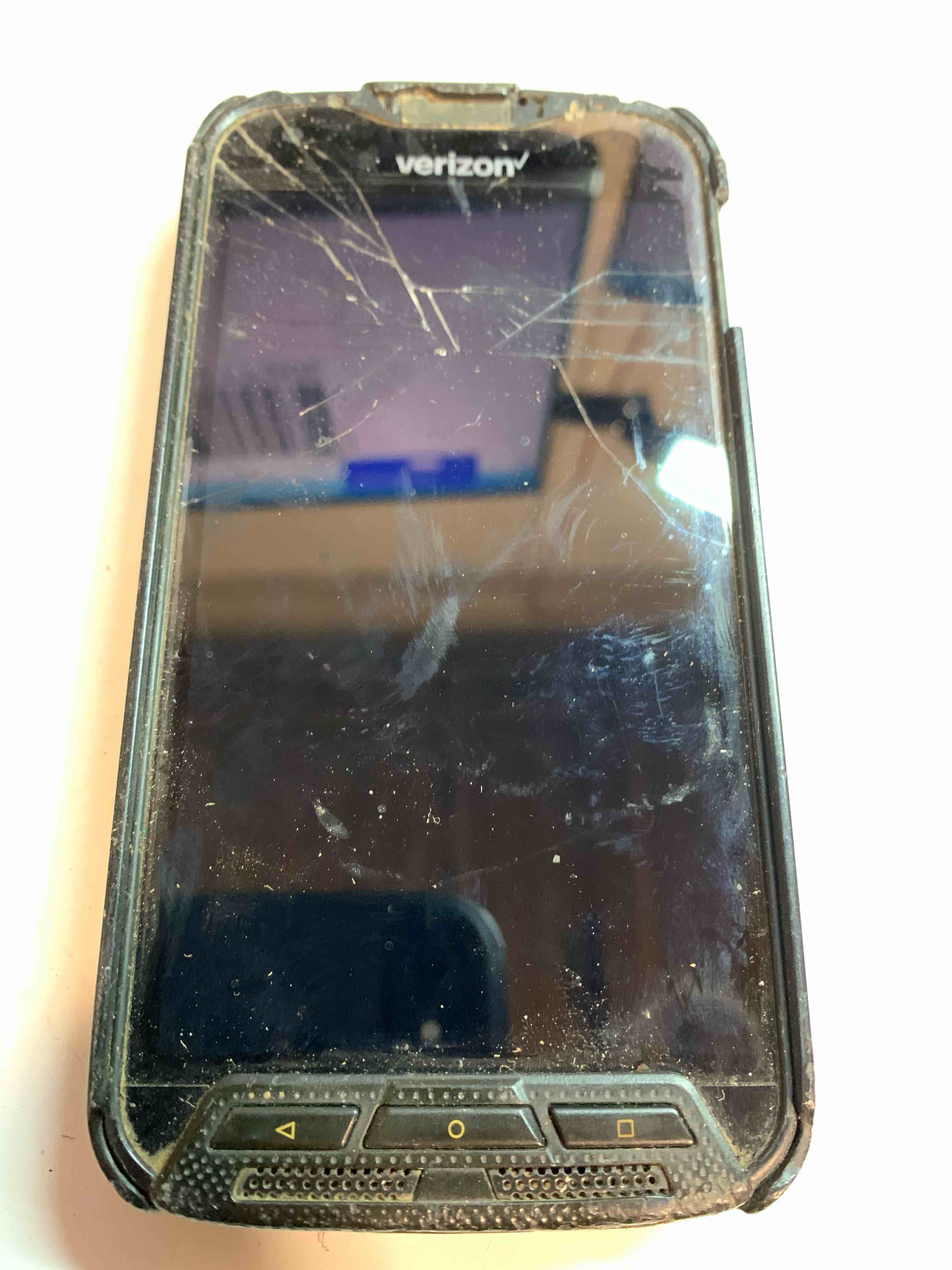 Kyocera DuraForce PRO E6820 4G VoLTE - 32GB Black 