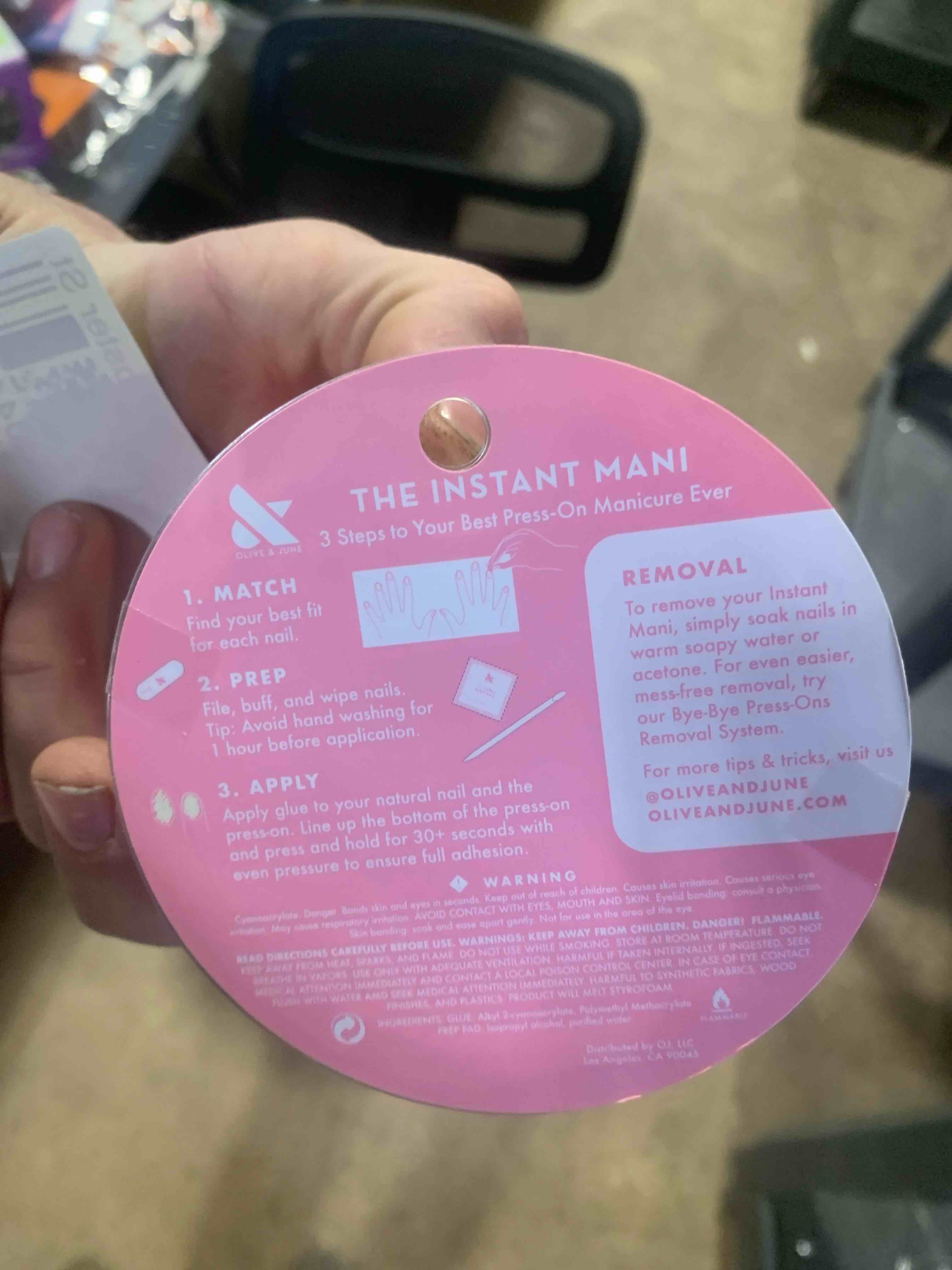 Condition photo showing New/Like New for Olive & June Press-On Fake Nails - Short Round Obsessed - 42ct