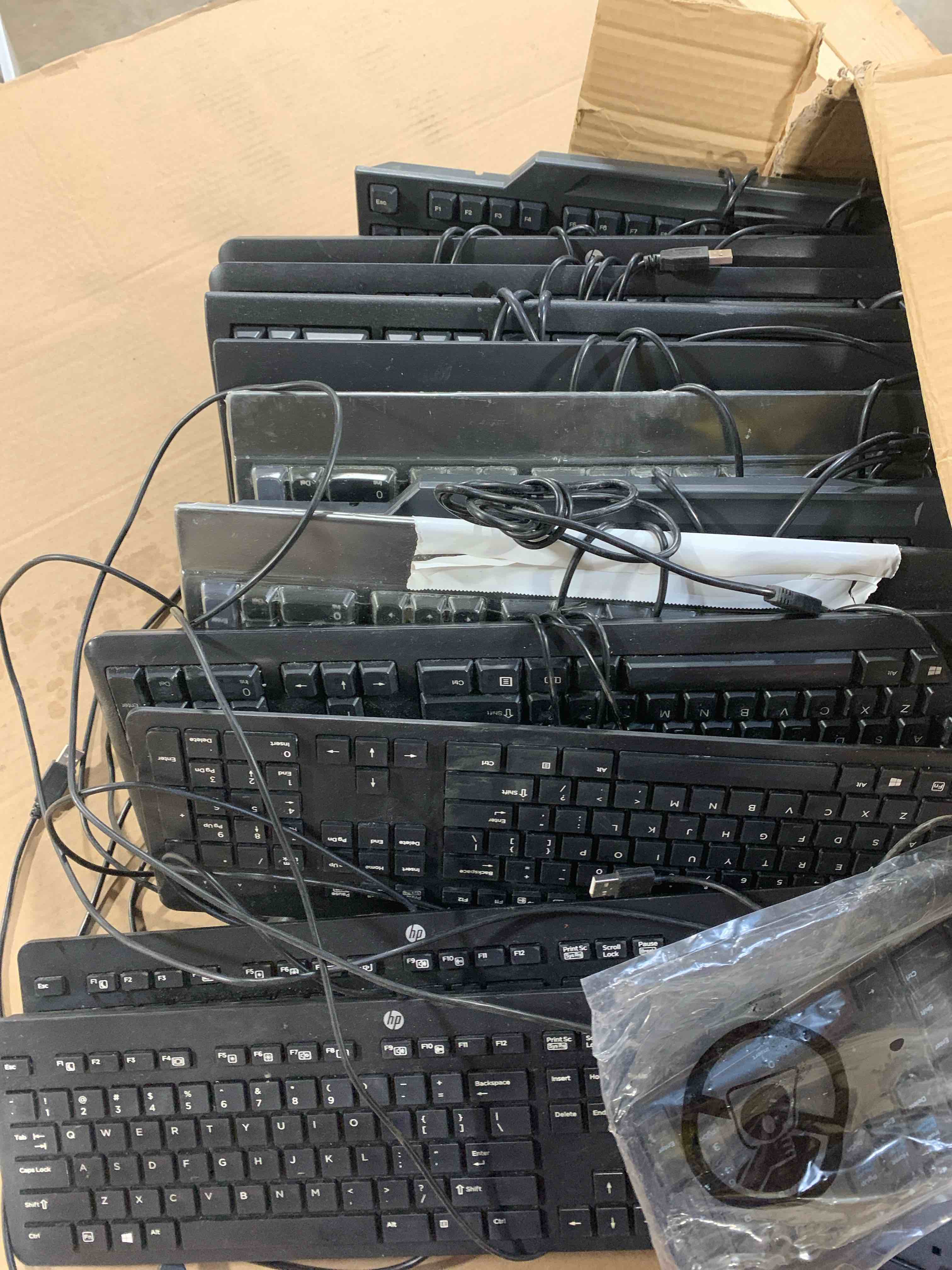 Condition photo showing Good Condition for Lot of 20 used Keyboards  