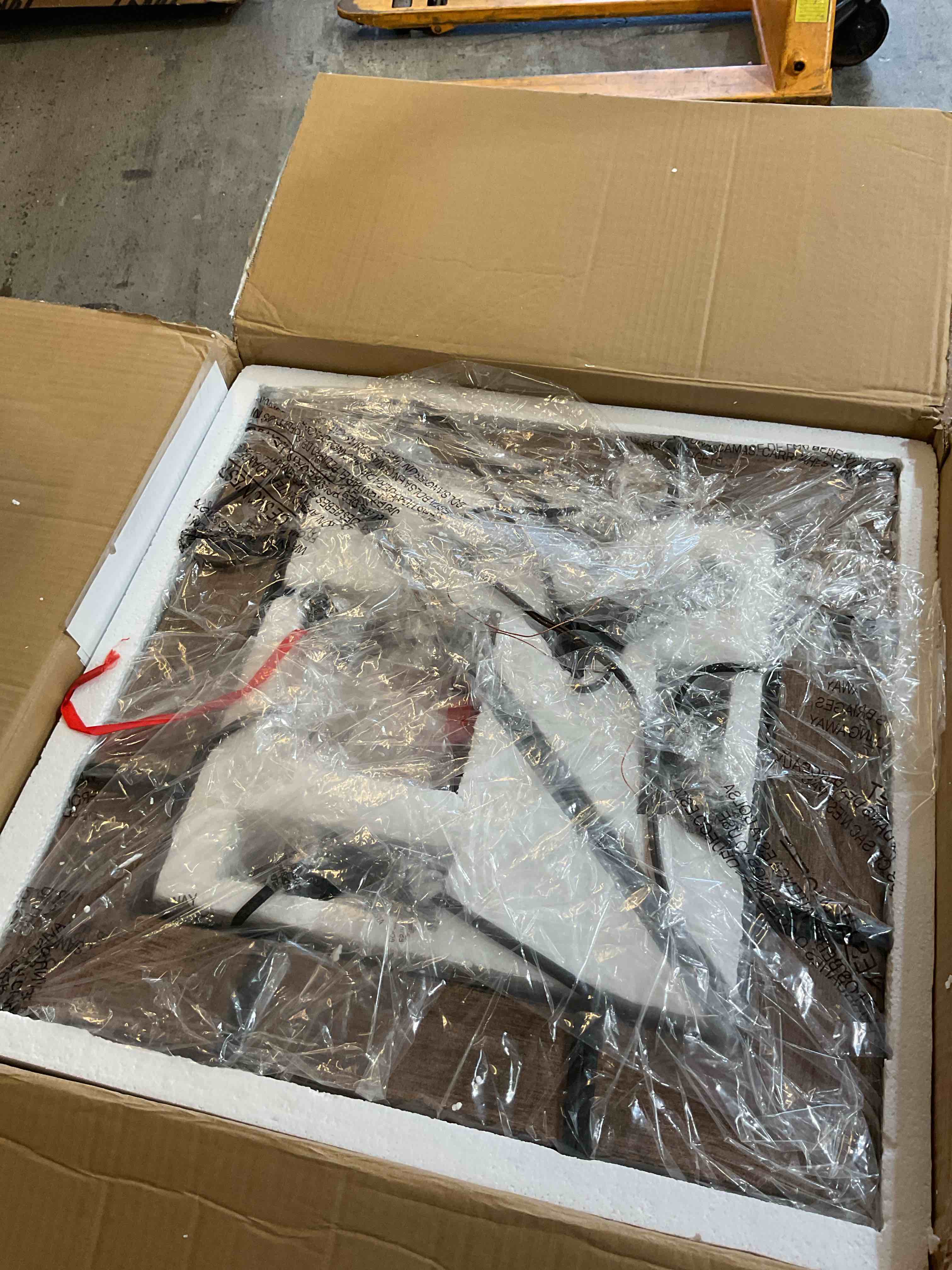 https://s3.amazonaws.com/lotting-images-prod/webster/WCO1000185_1757262908726.jpeg
