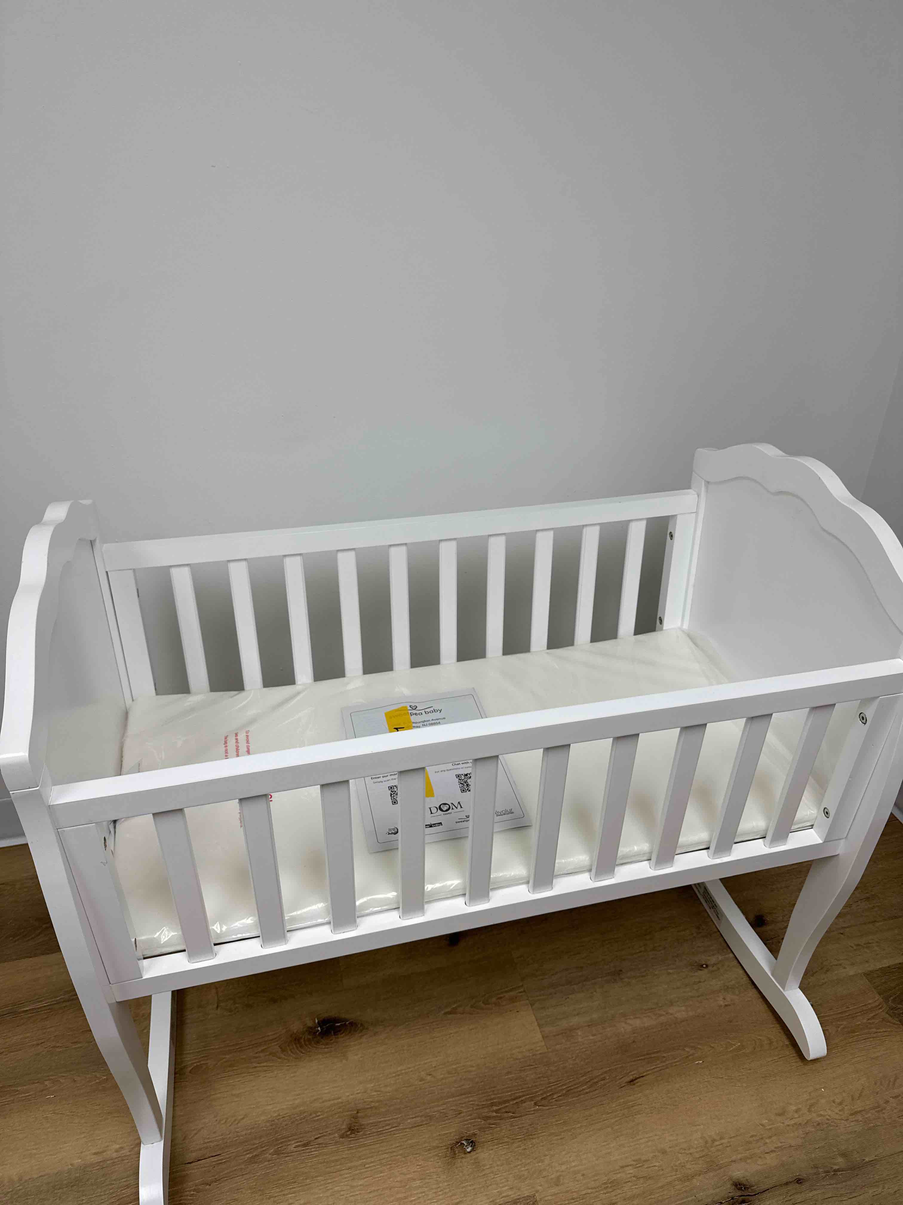 Sweetpea Baby Rose cradle White some dings 