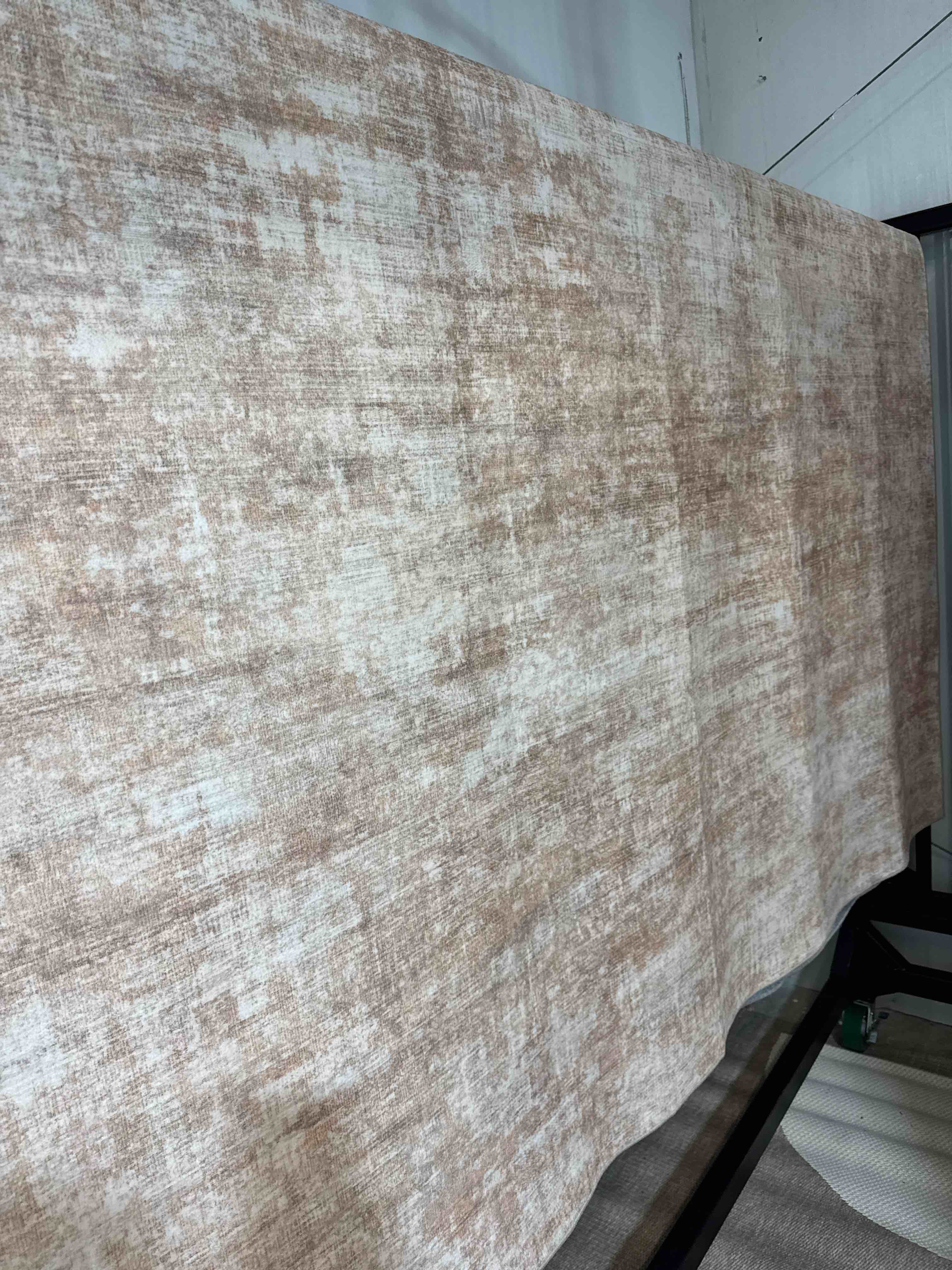 Gent Drizz Area Rug White Brown and Tans 8’x10’