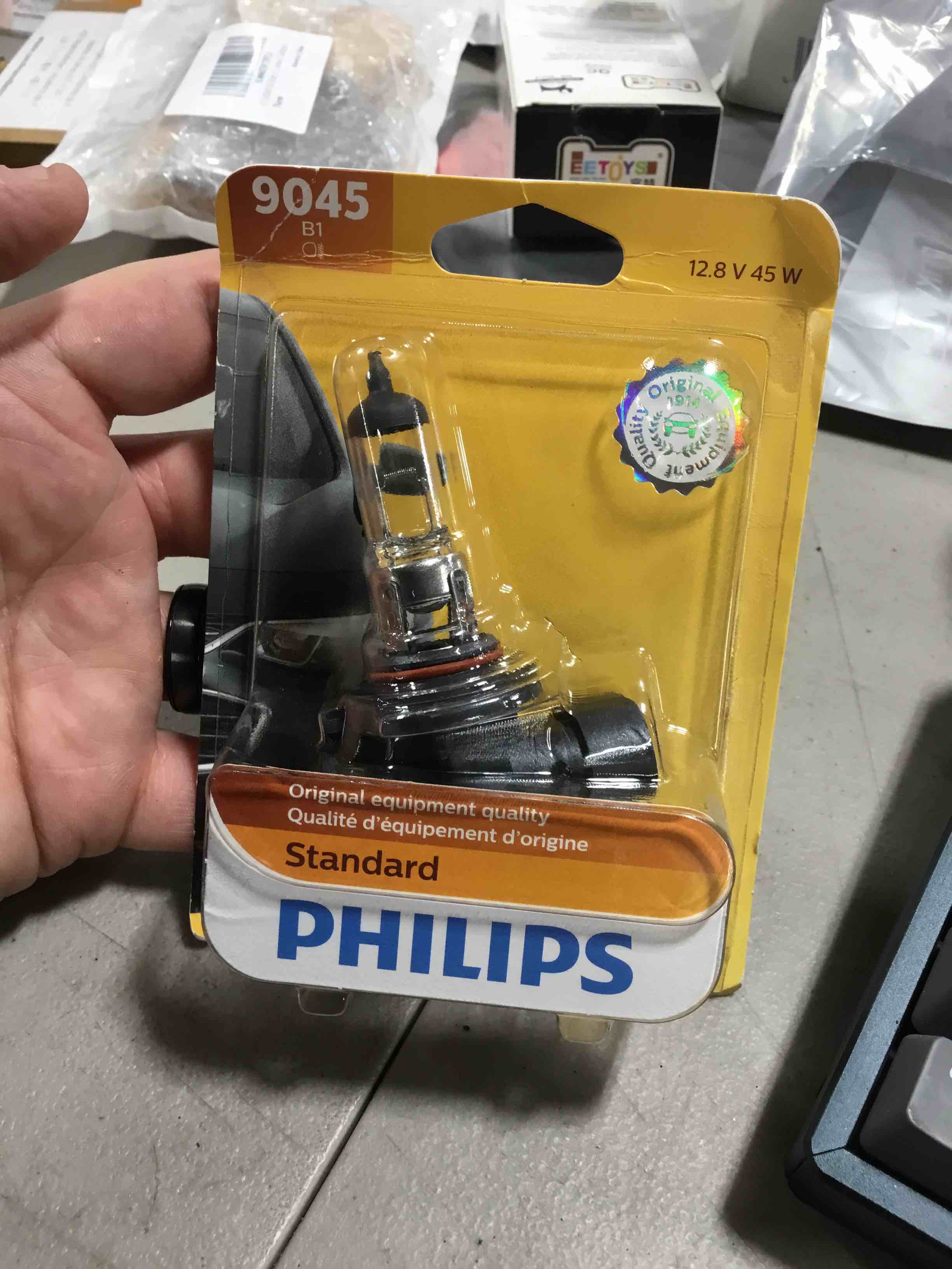 Philips 9045B1 Standard Halogen Light Bulb