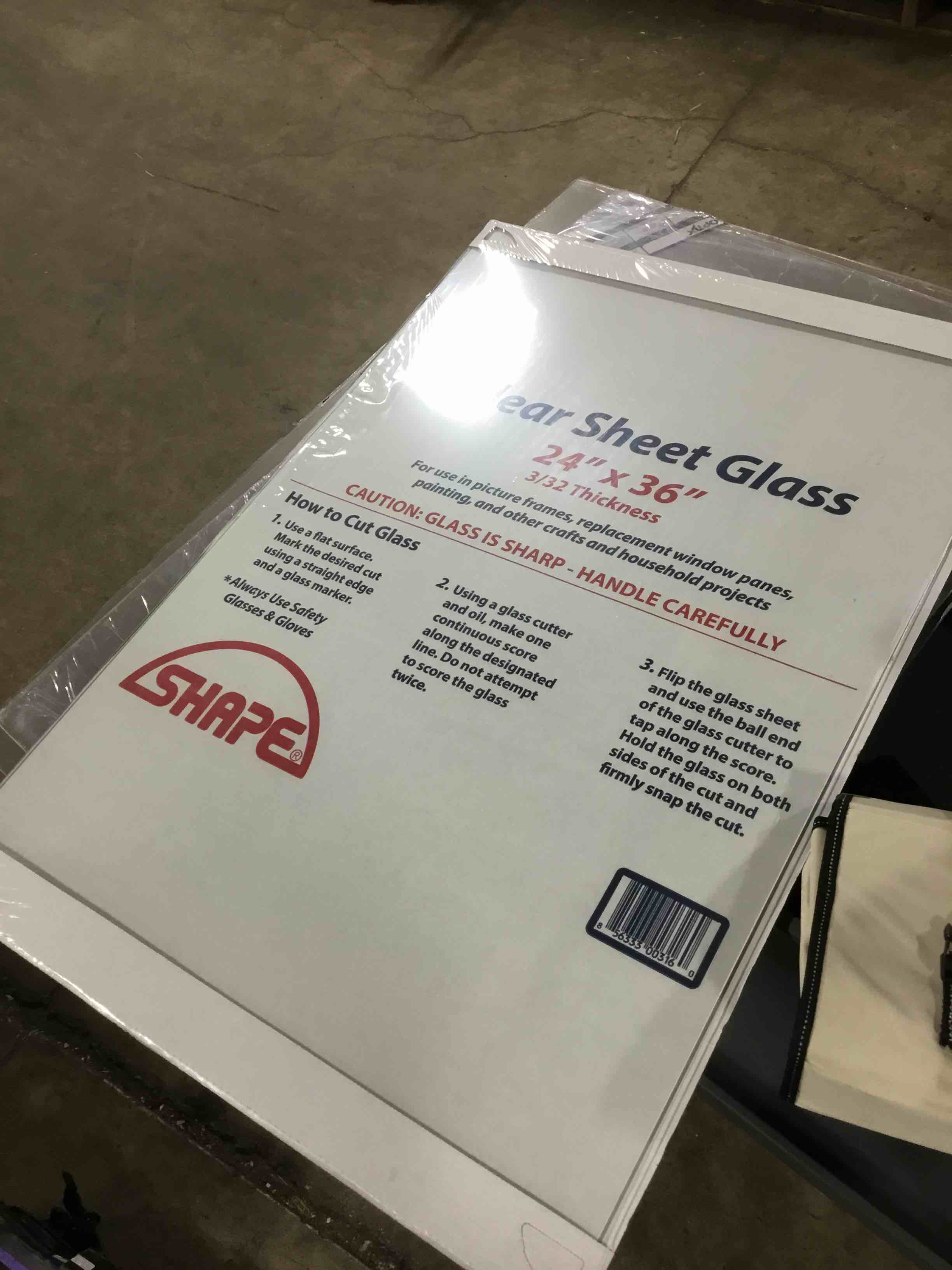 CLEAR SHEET GLASS 24”X36” 3/32 THICKNESS
