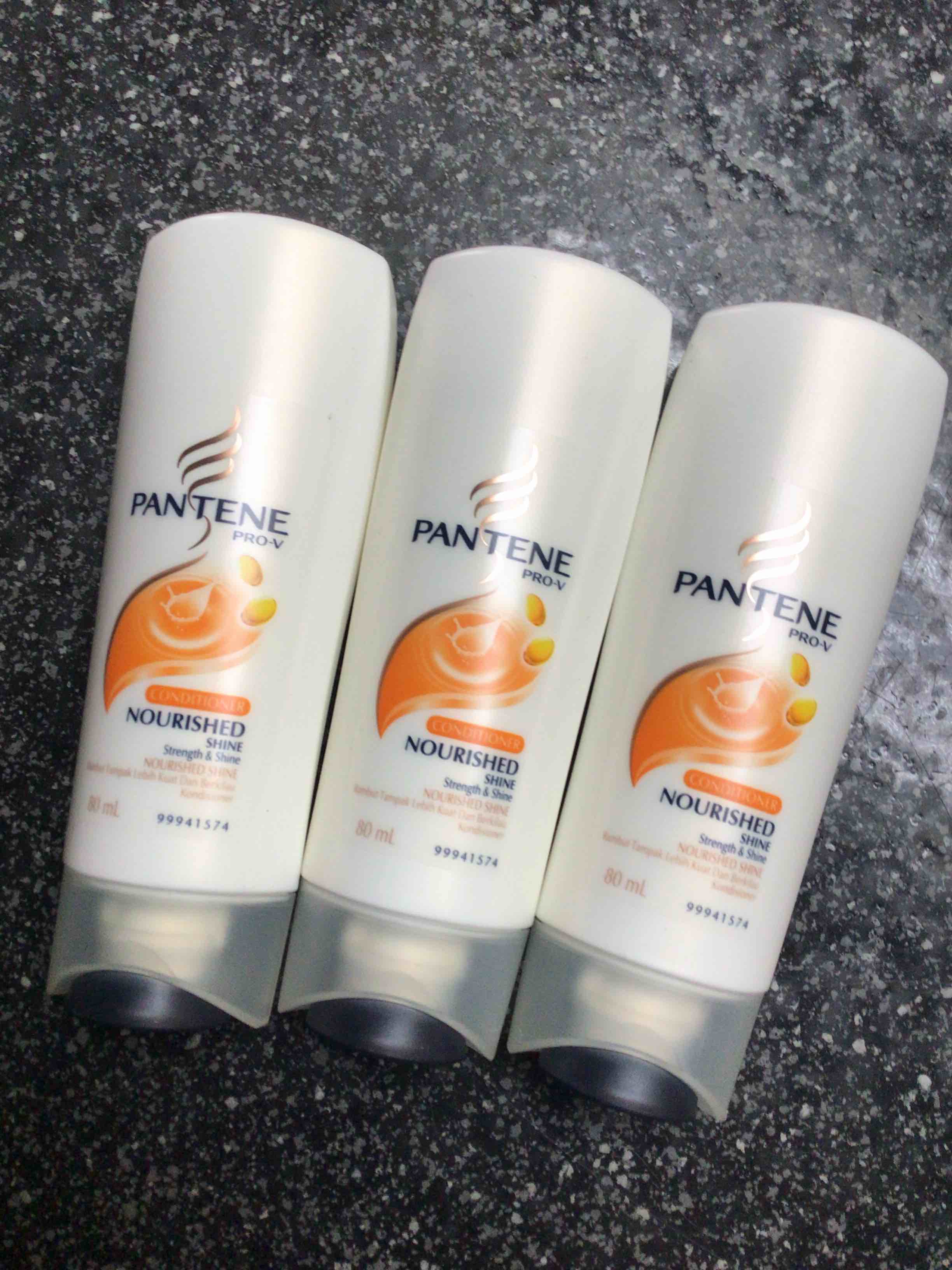 Pantene Pro V - Nourished - Shine & Strength 