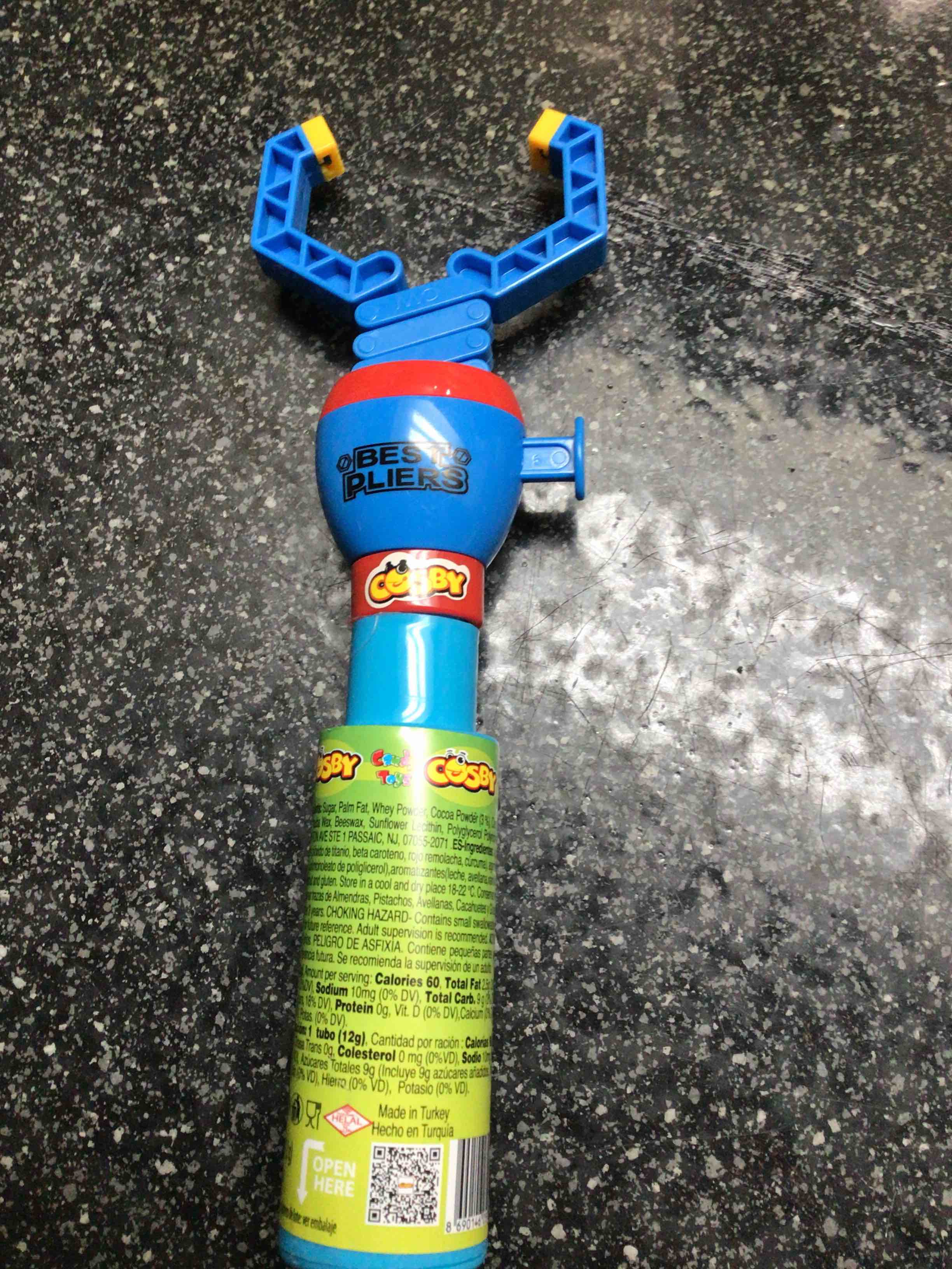 Cosby - handheld toys with 0.4-ounces of candy & stickers