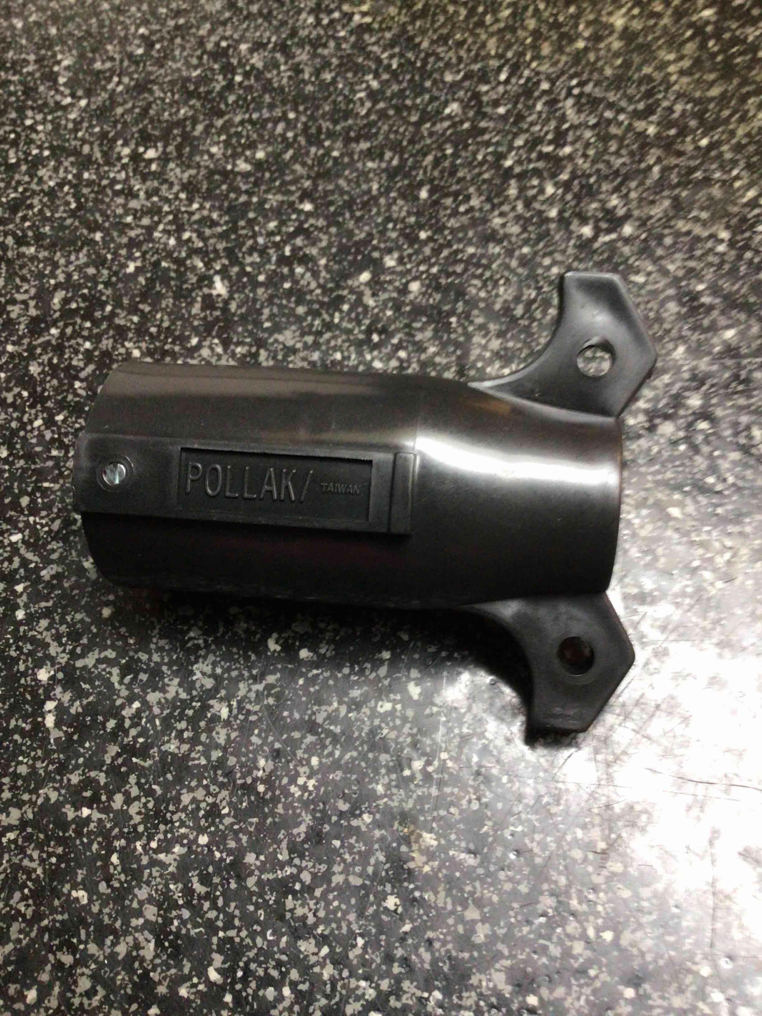 POLLAK 12-706 Plastic Blade Style 7-Way Plug