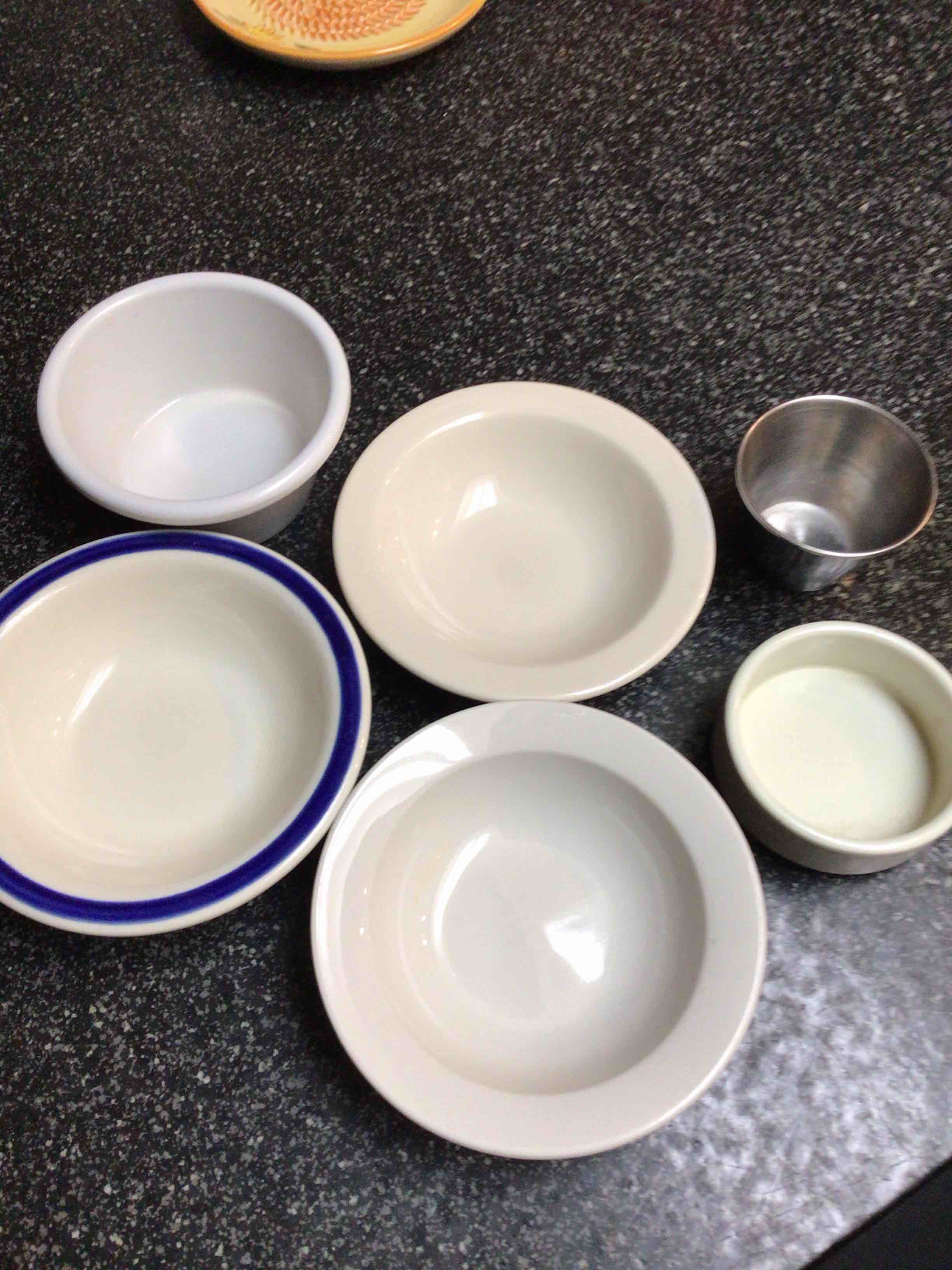 LOT - Small Serving/Sauce Bowls 