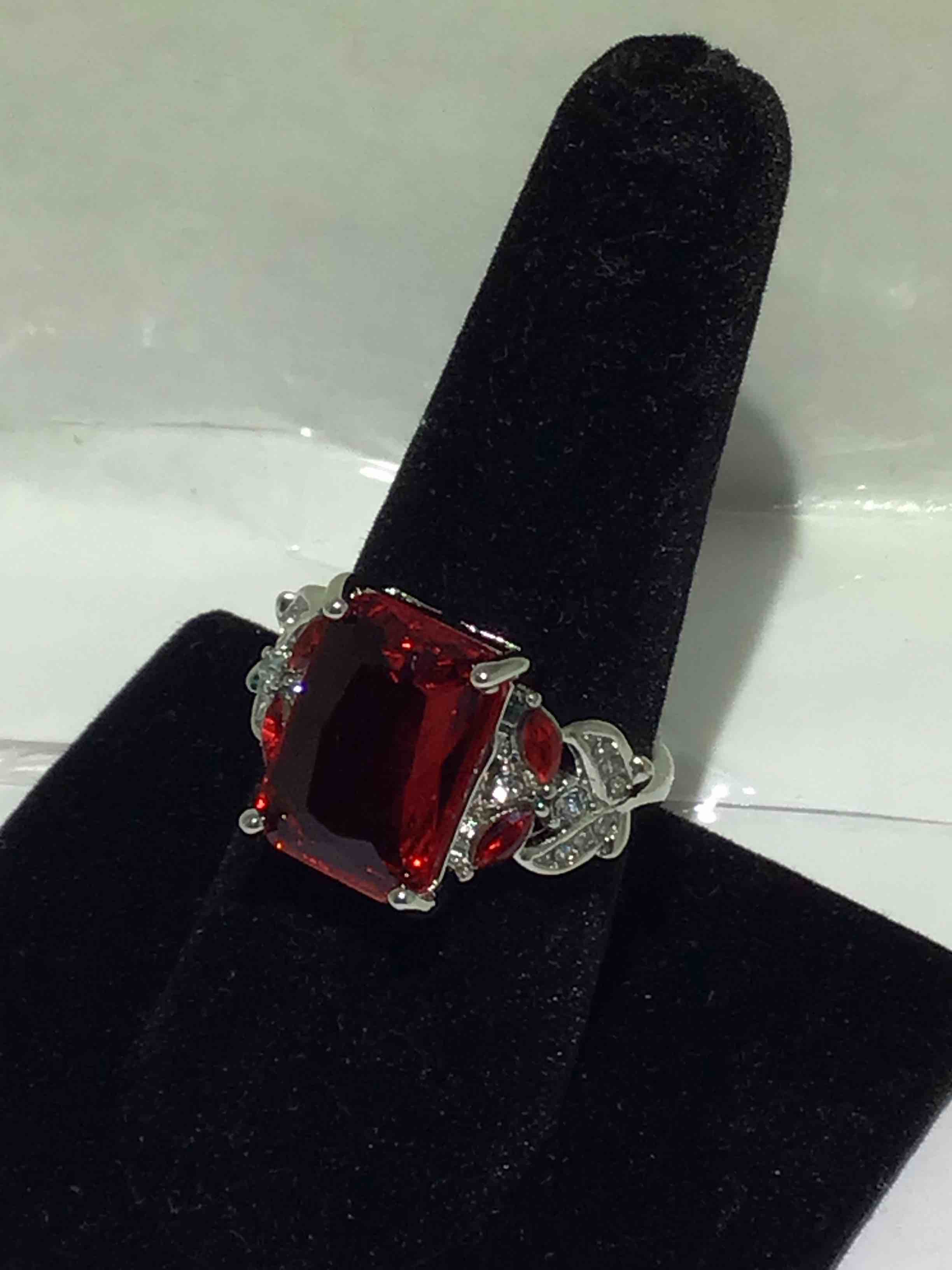 Beautiful - 925 Silver Plated - Ruby/Sapphire Cocktail Ring - size - 8  